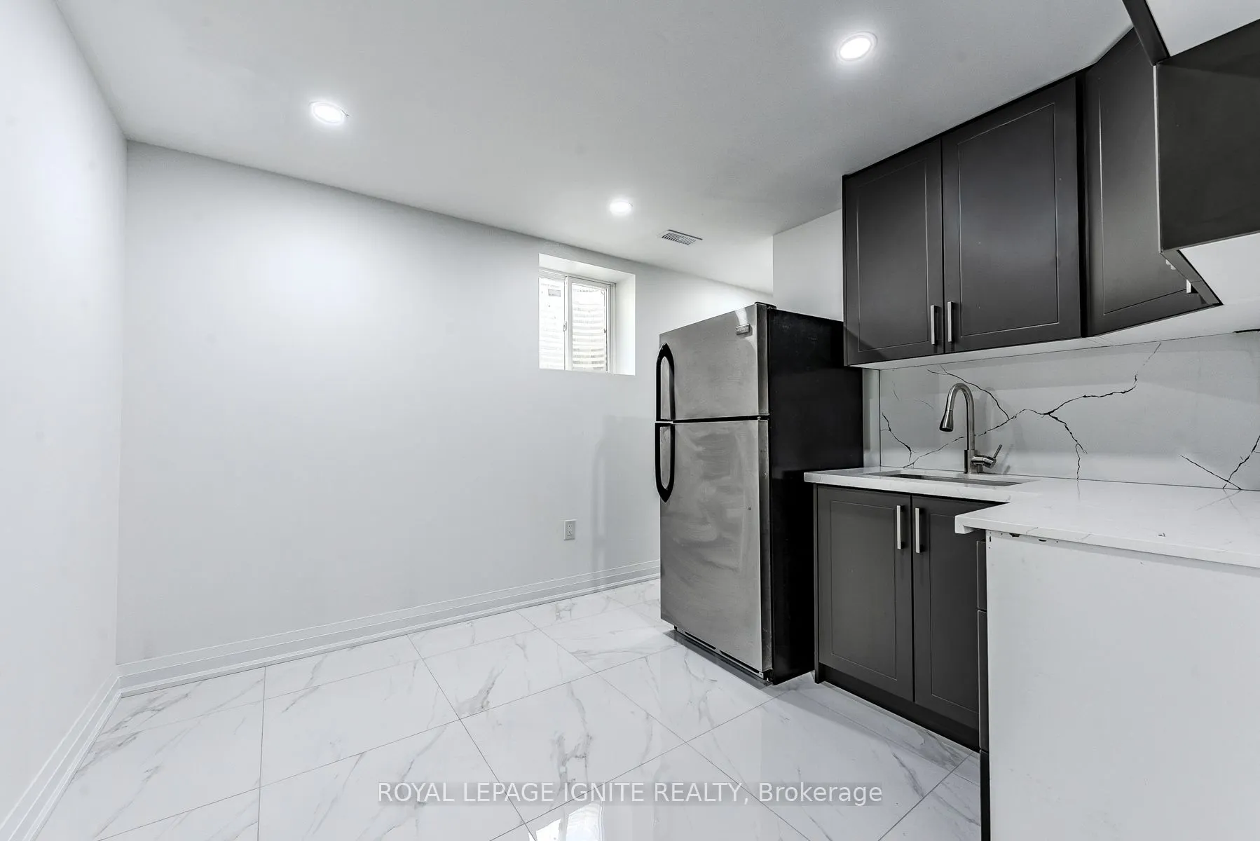 4 Drayton Crescent