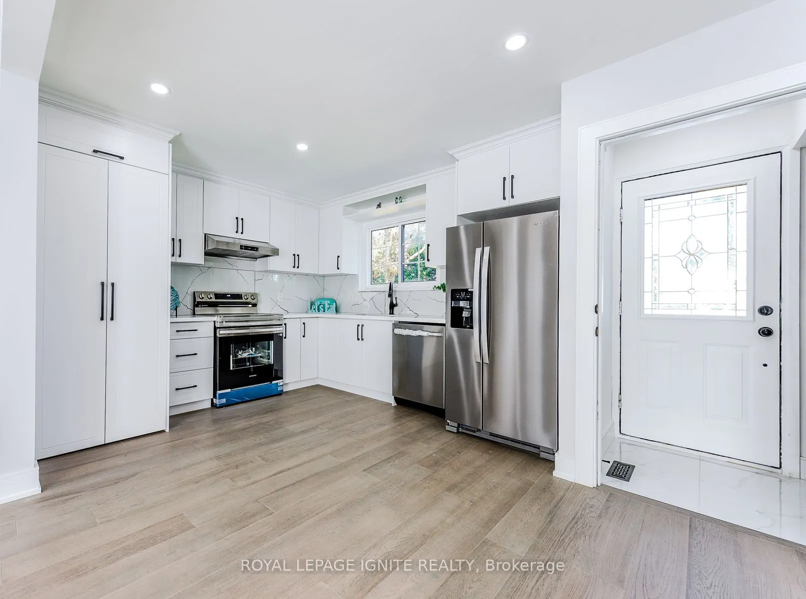 4 Drayton Crescent
