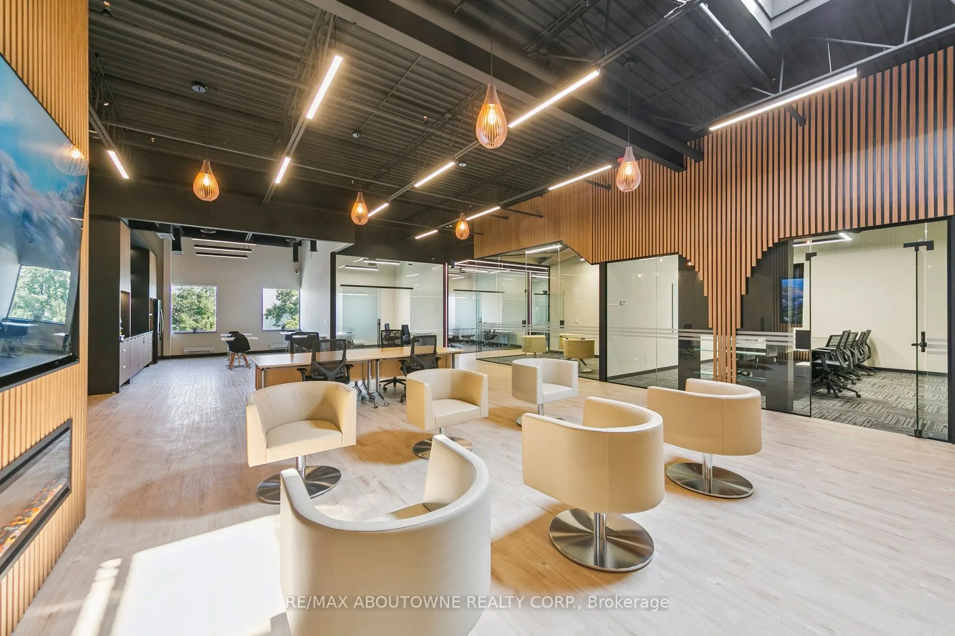 320 Matheson Boulevard W, #211-B