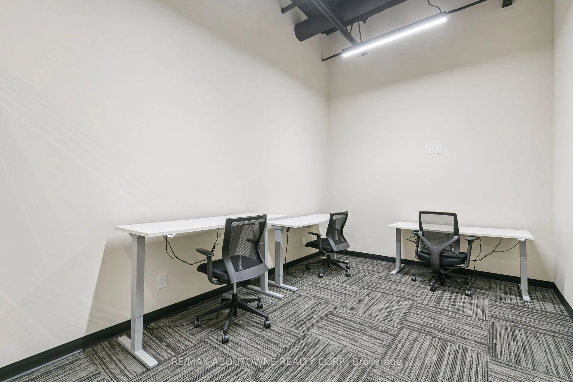 320 Matheson Boulevard W, #211-B