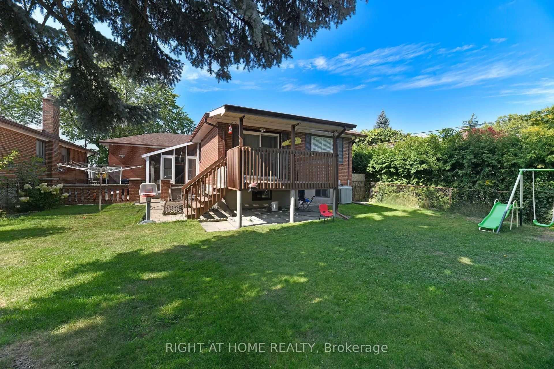 1033 Islington Avenue
