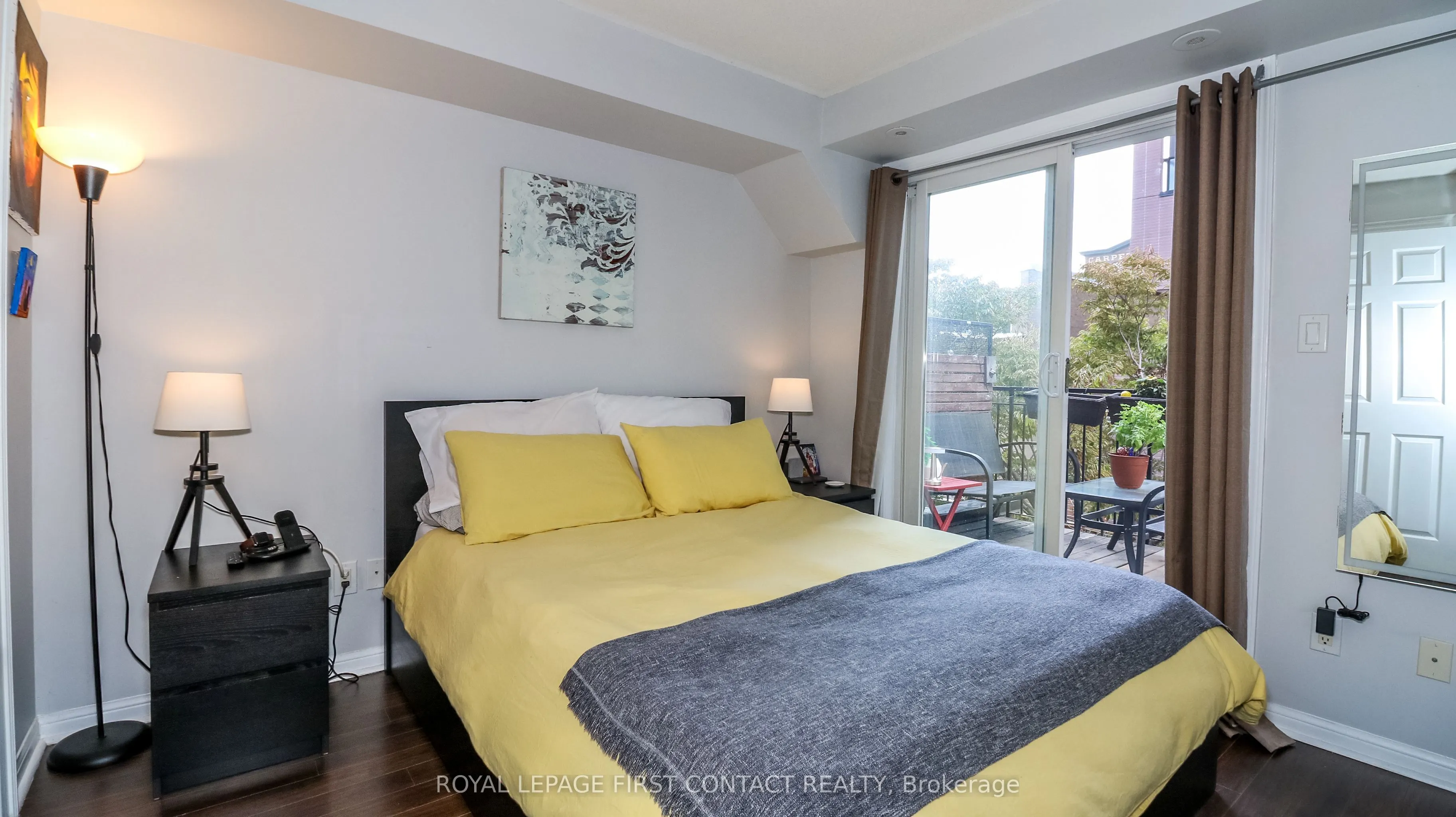 10 Laidlaw Street, #719