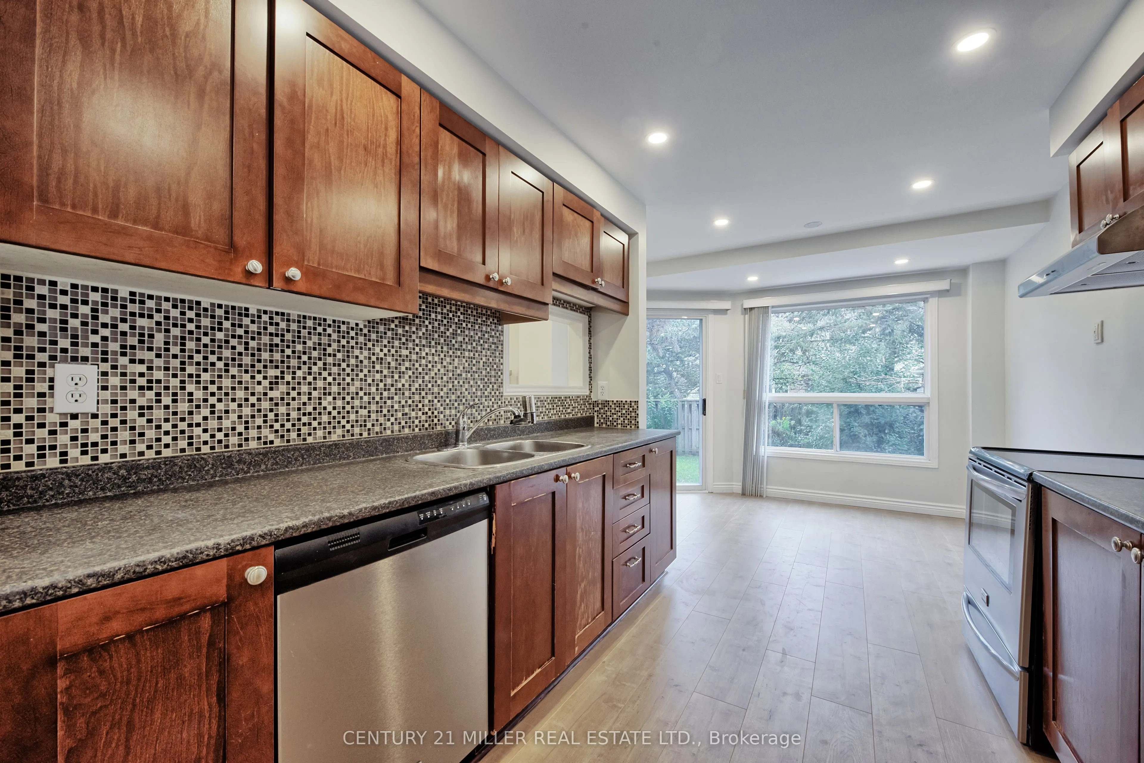 1165 Leewood Drive