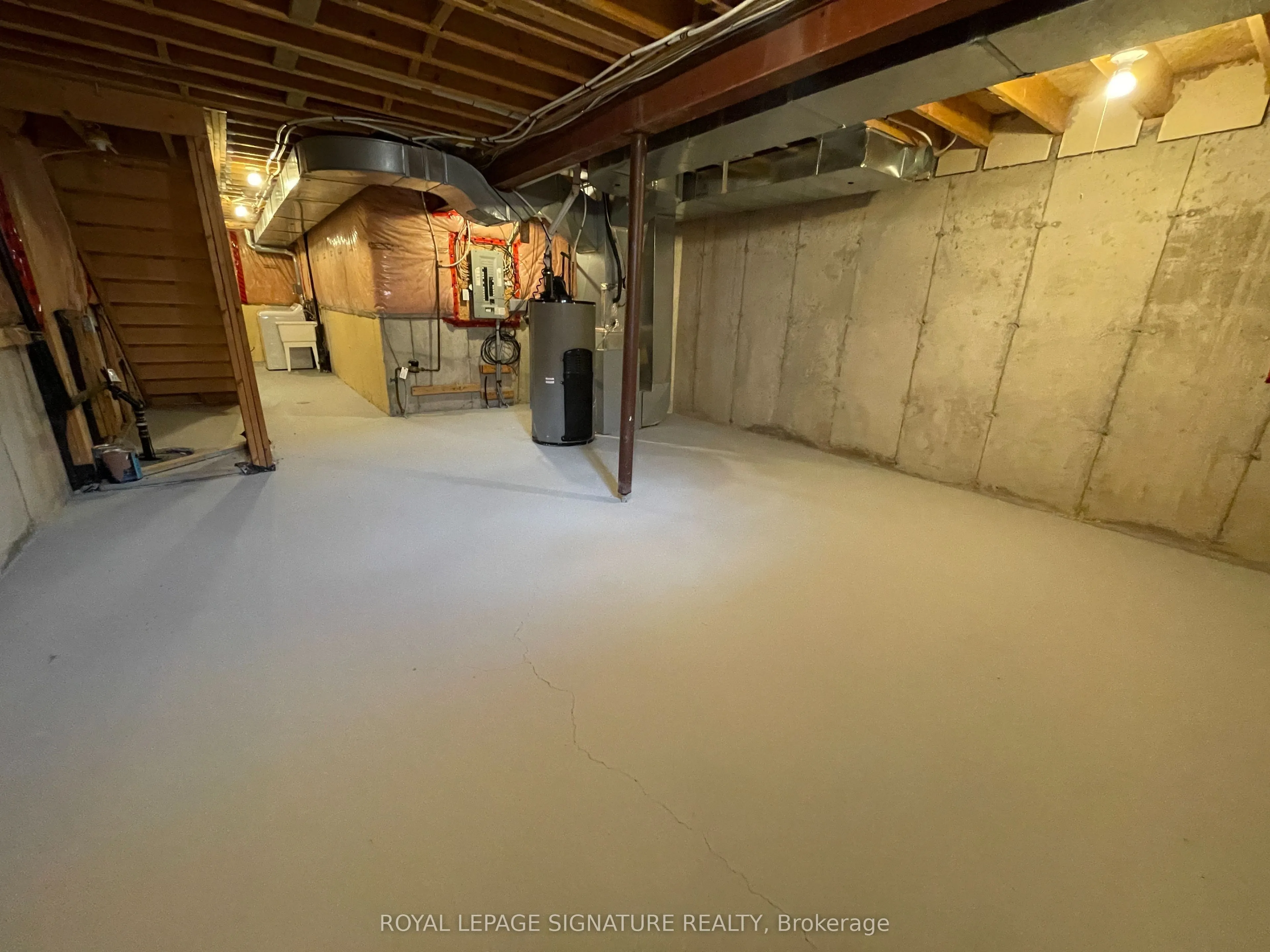 9 Fairglen Avenue, #4