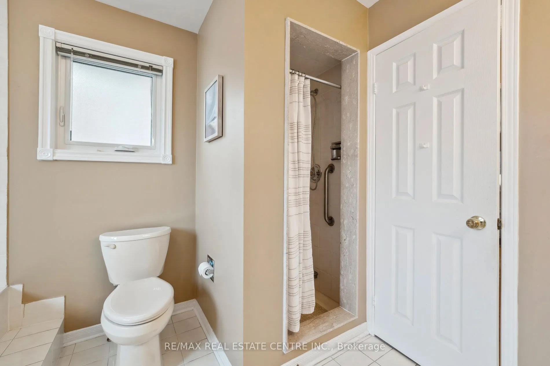 56 Canarvan Court