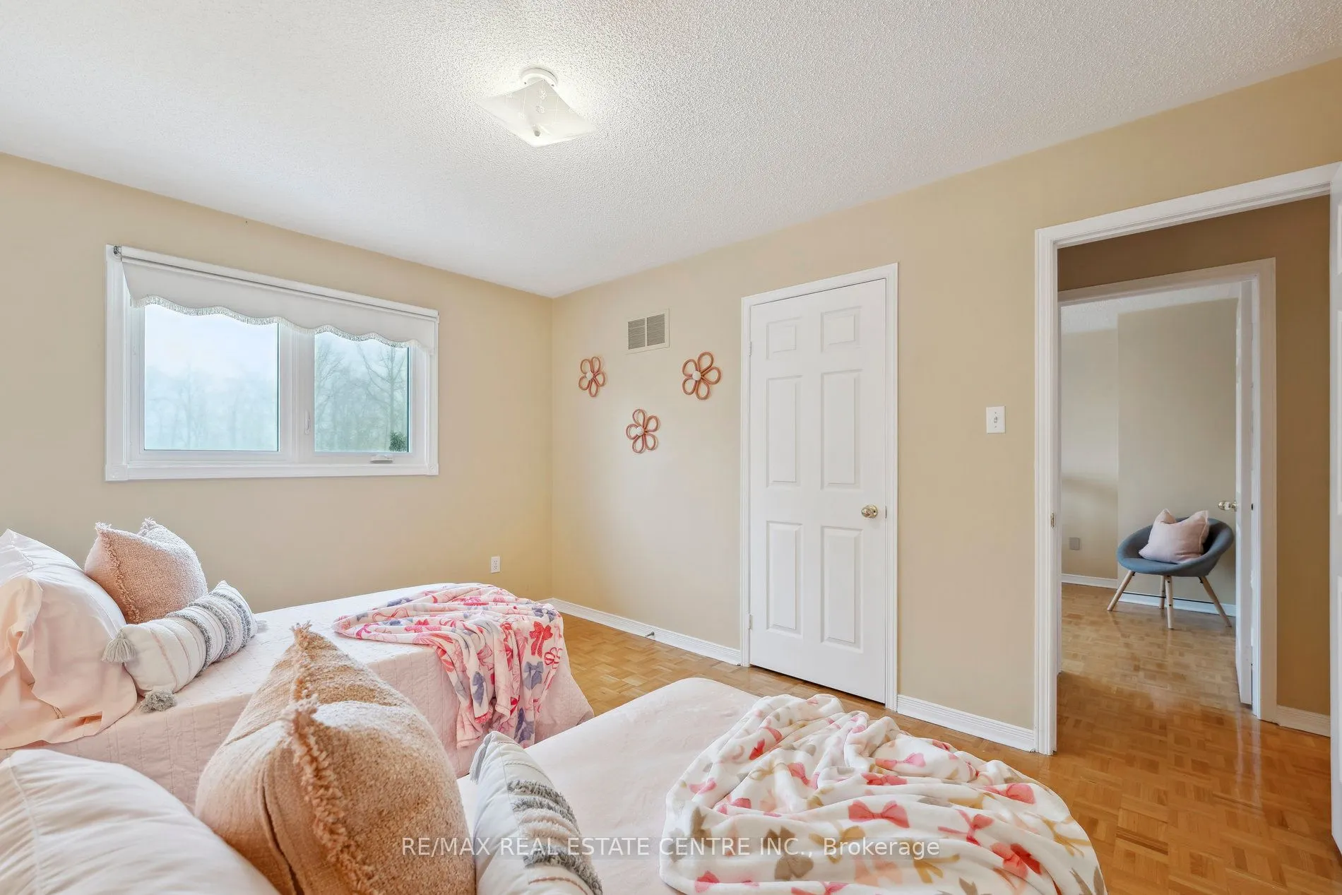 56 Canarvan Court