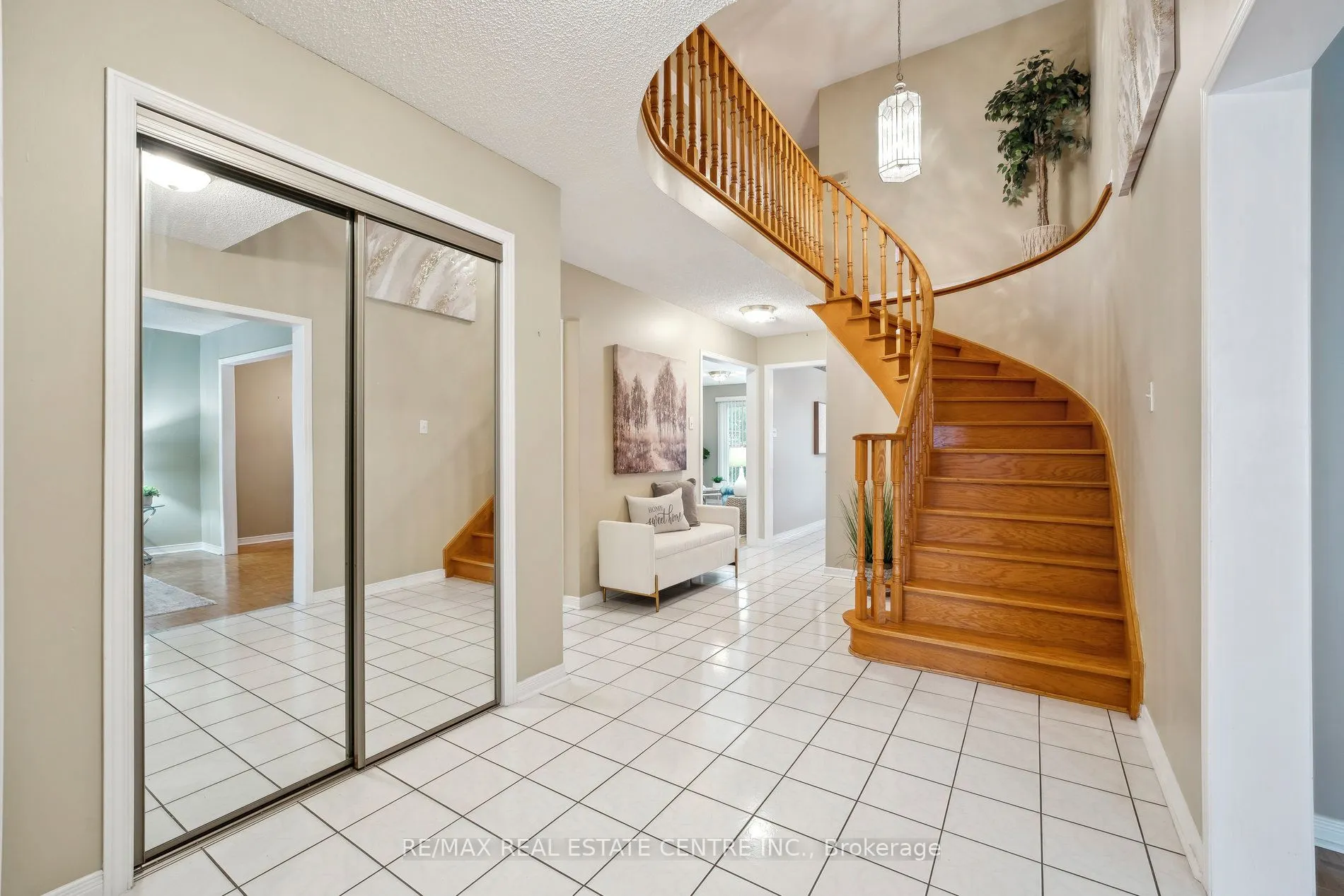 56 Canarvan Court