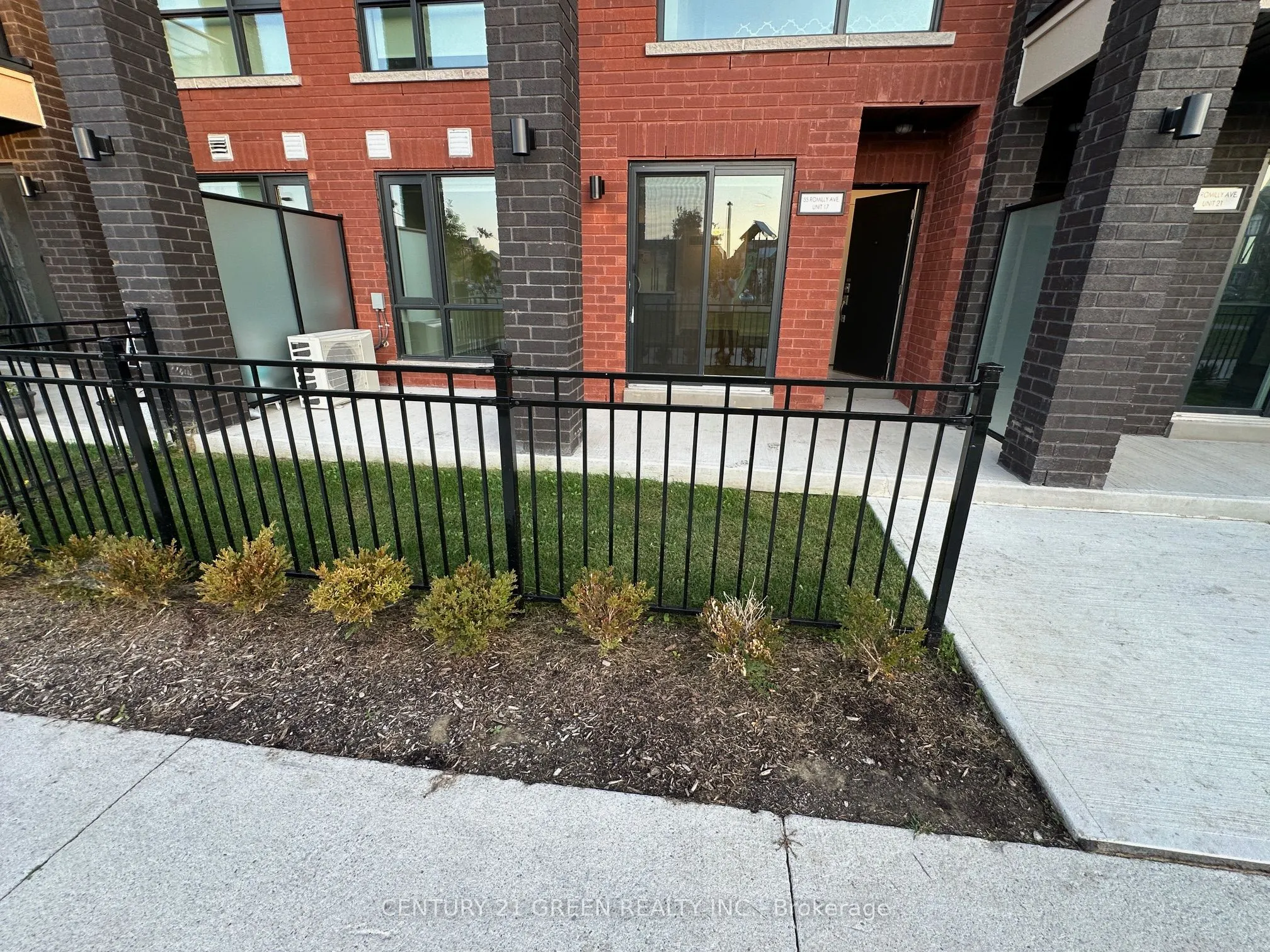 55 Romilly Avenue, #17