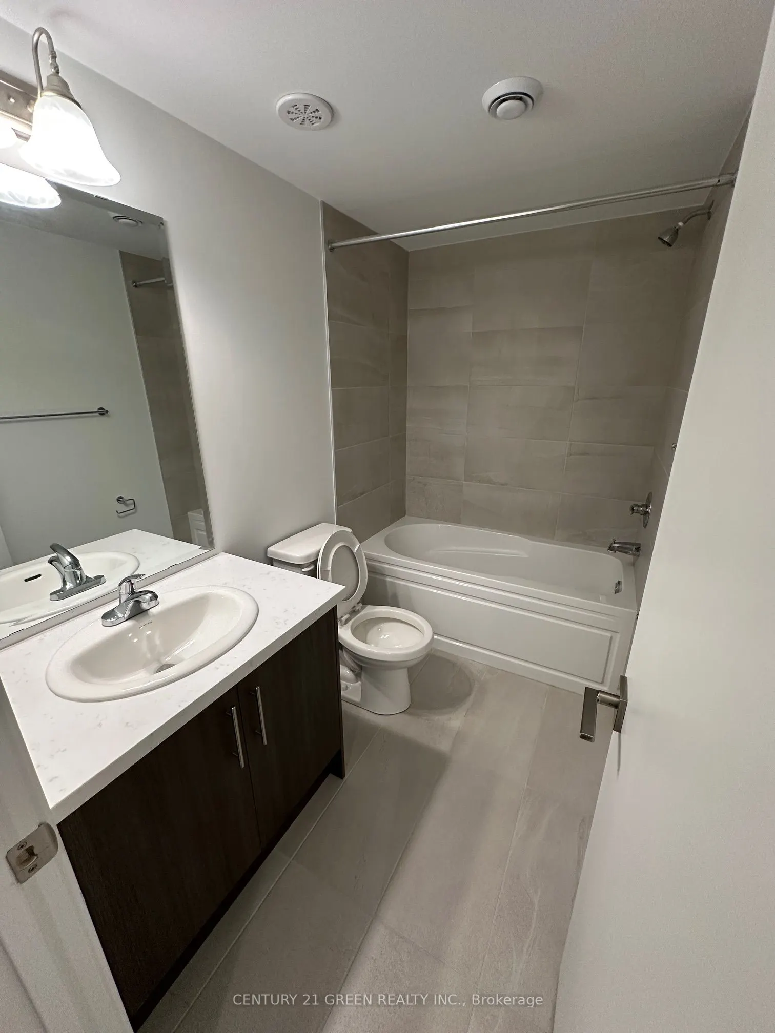 55 Romilly Avenue, #17