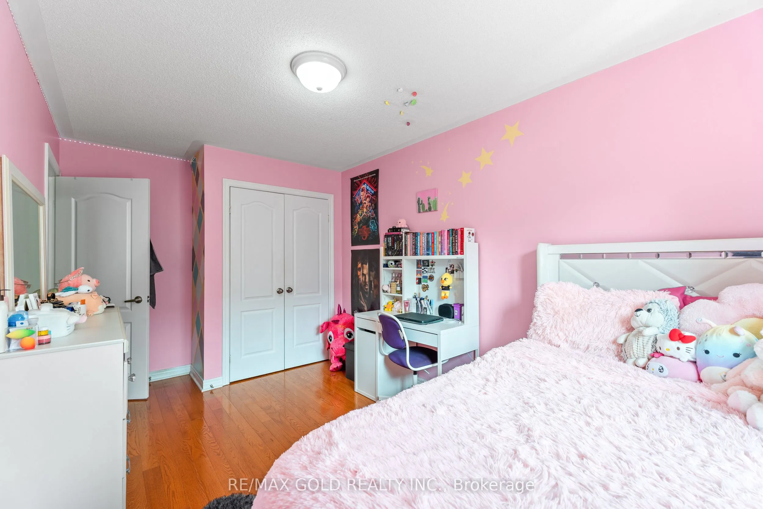 61 Nelson Street W, #6