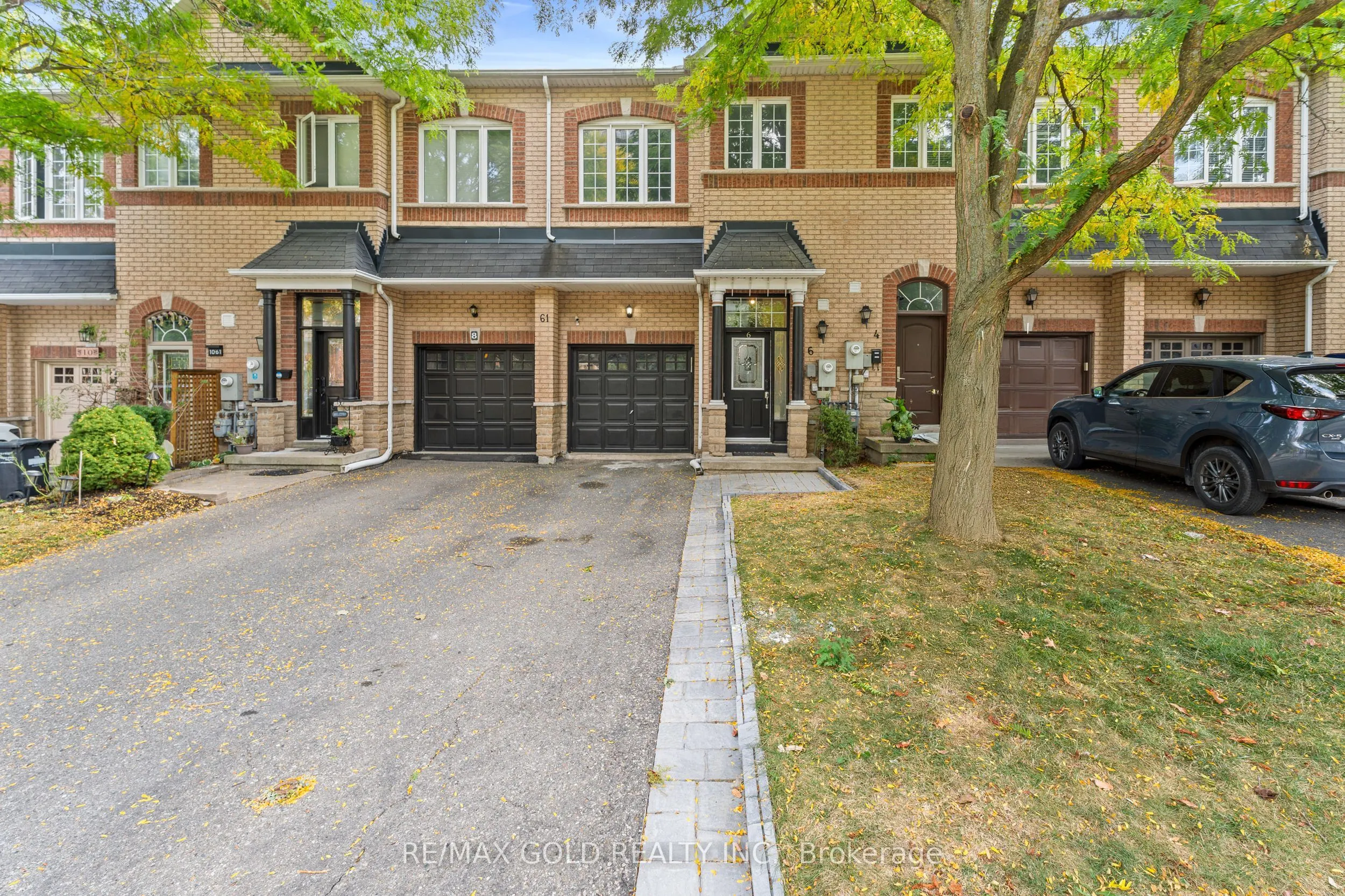 61 Nelson Street W, #6