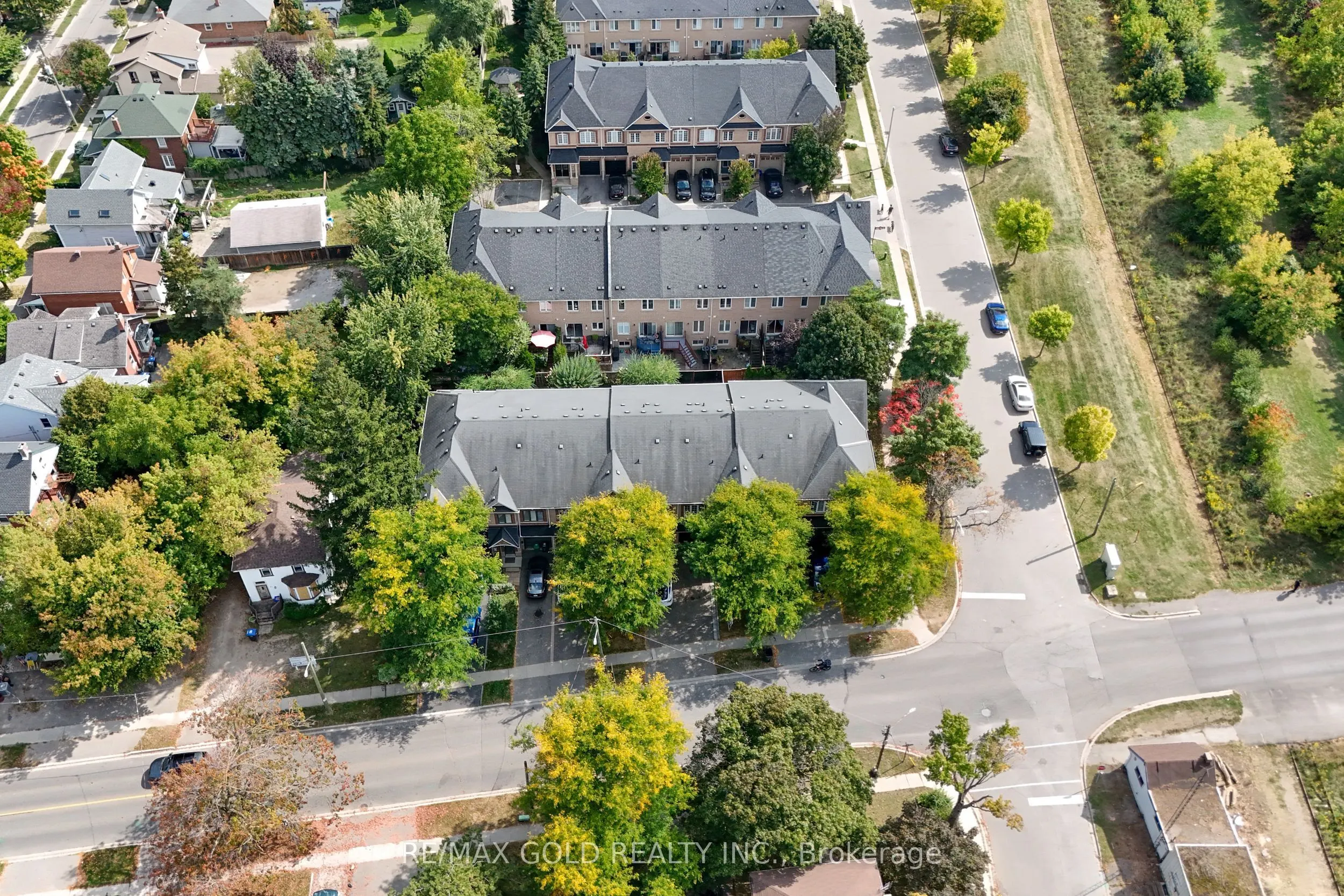 61 Nelson Street W, #6