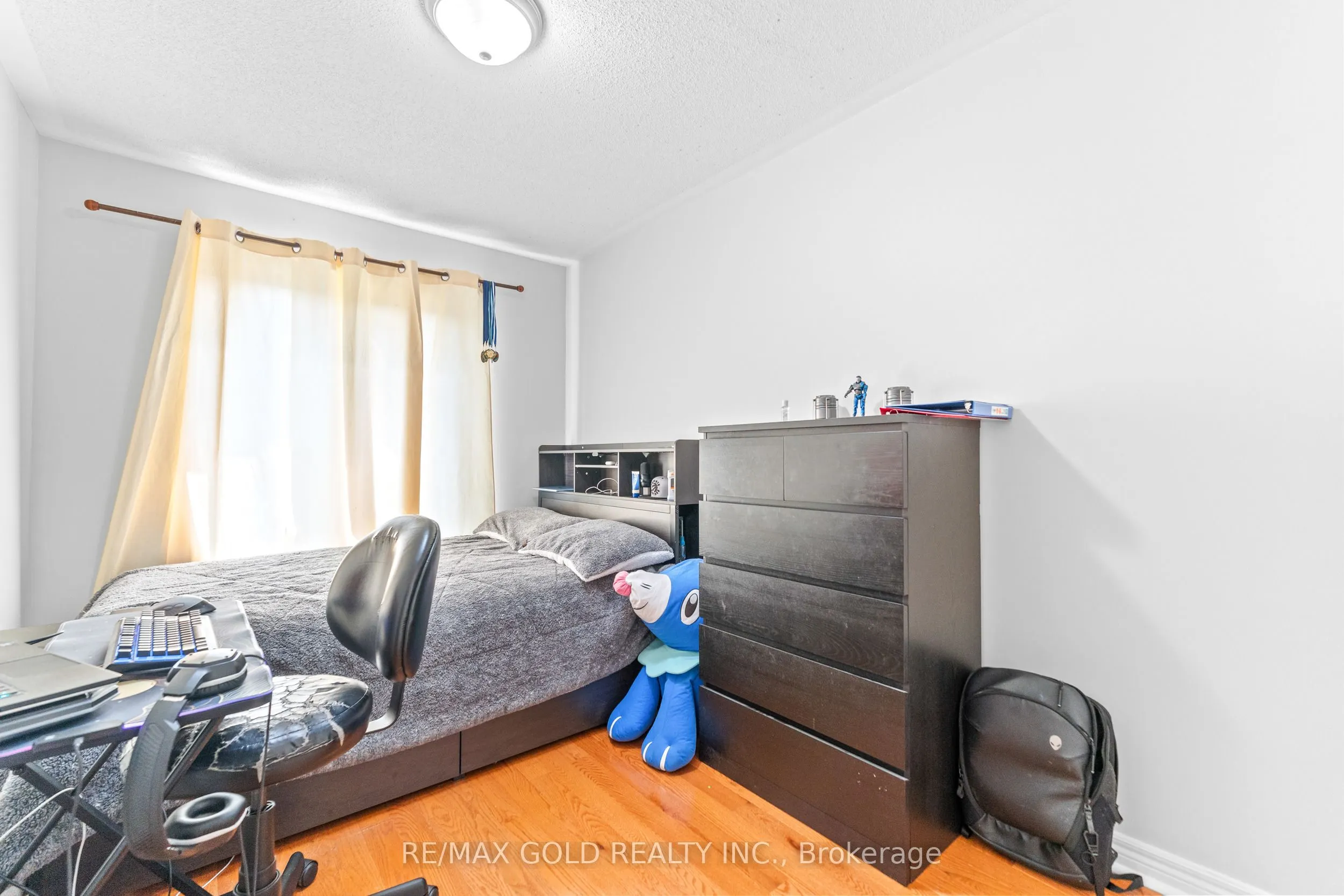 61 Nelson Street W, #6