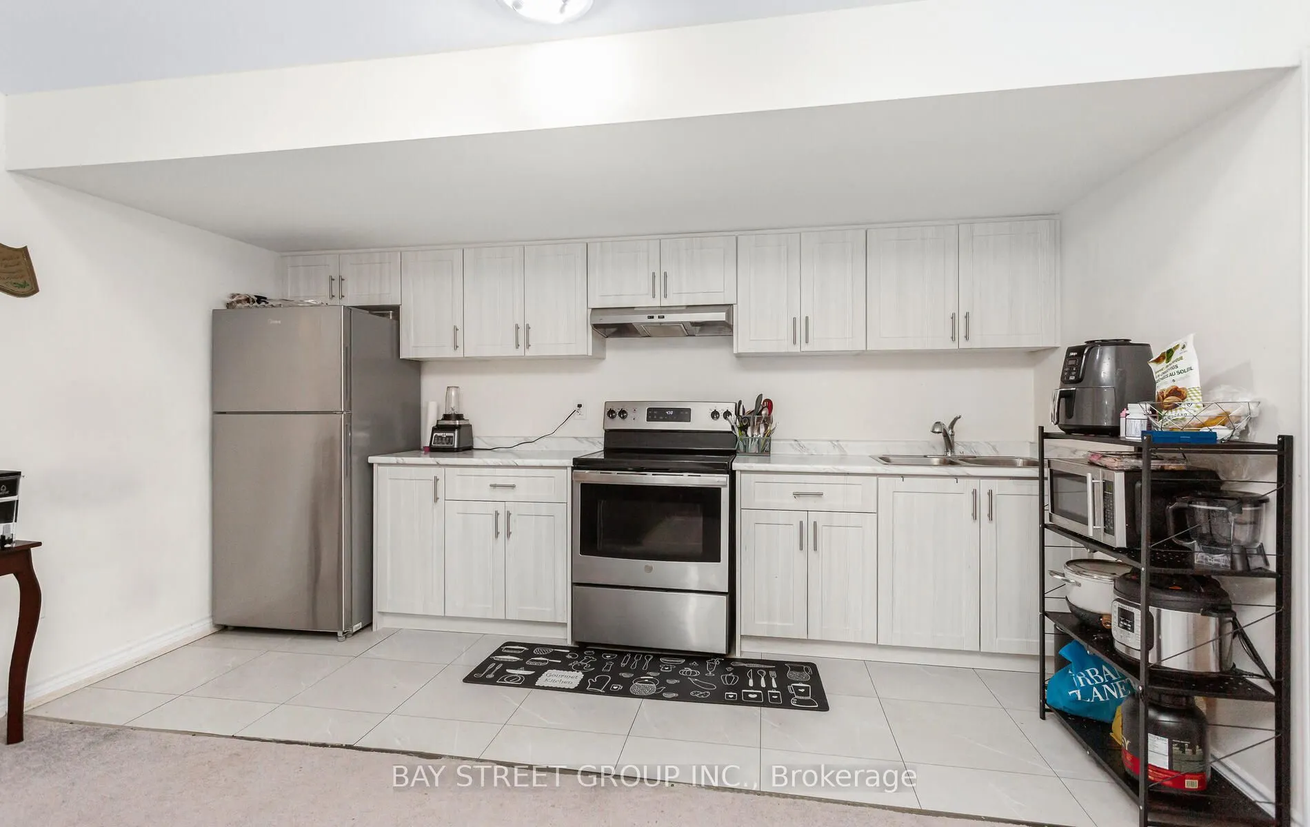 482 Parent Place