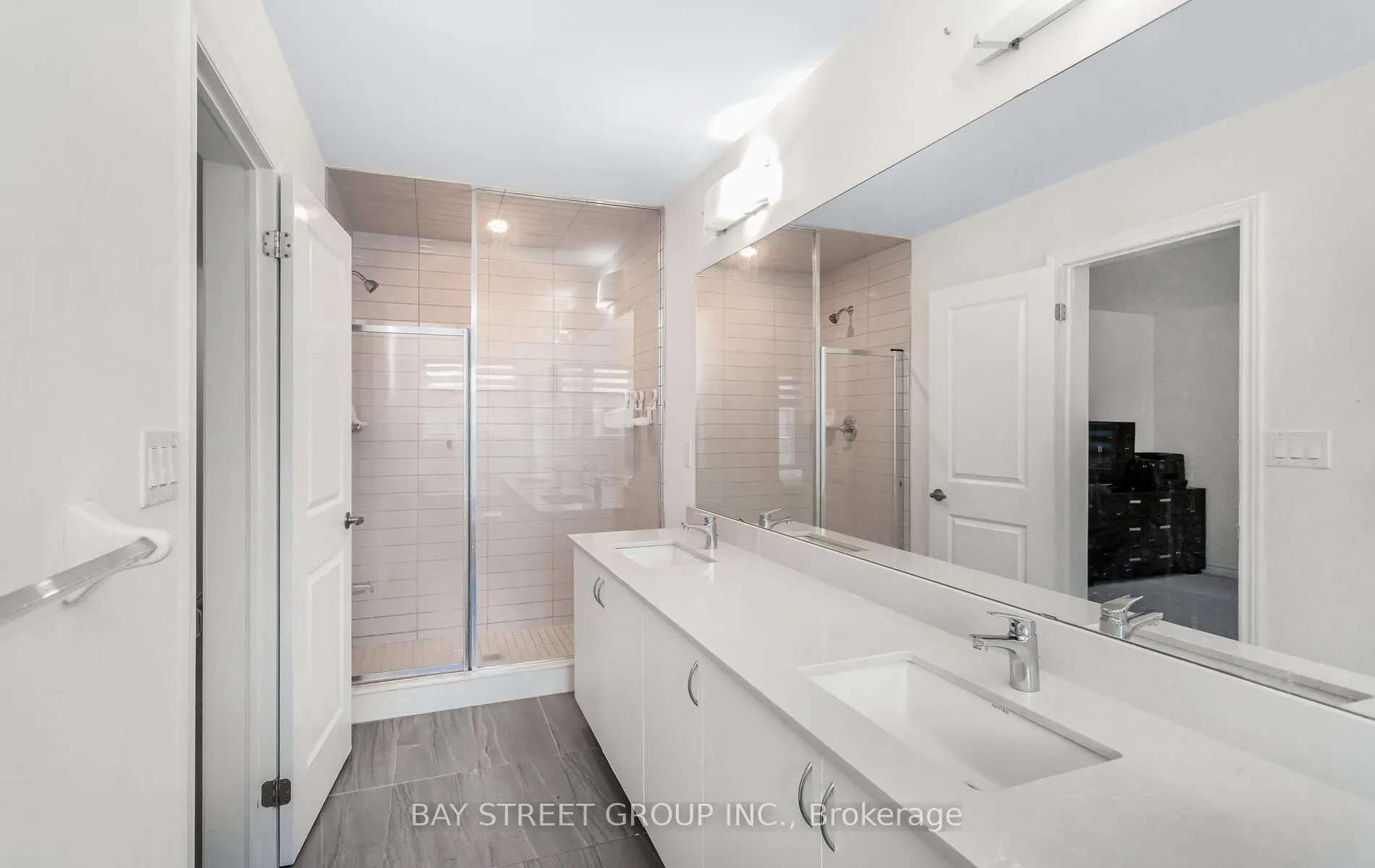 482 Parent Place