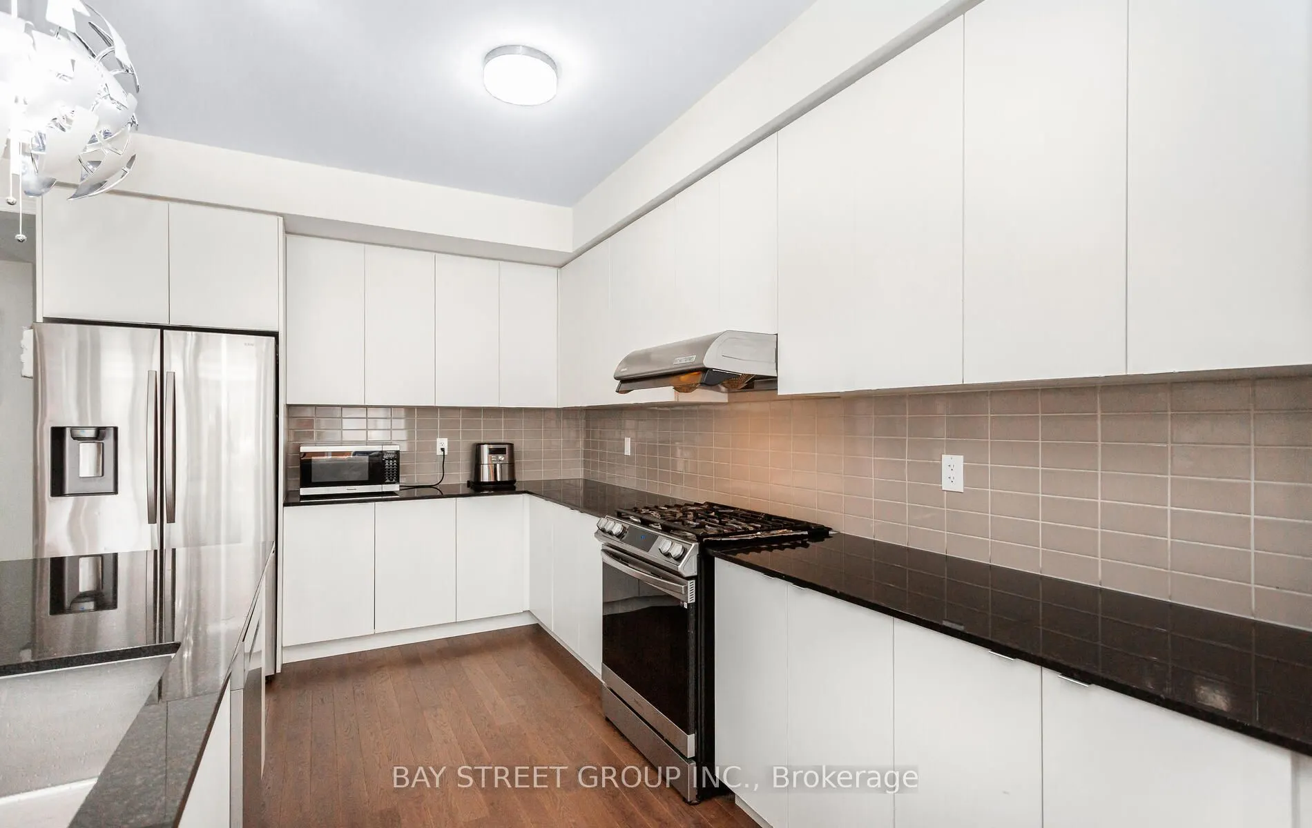 482 Parent Place