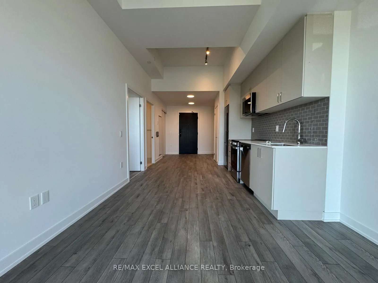 1005 Dundas Street E, #718