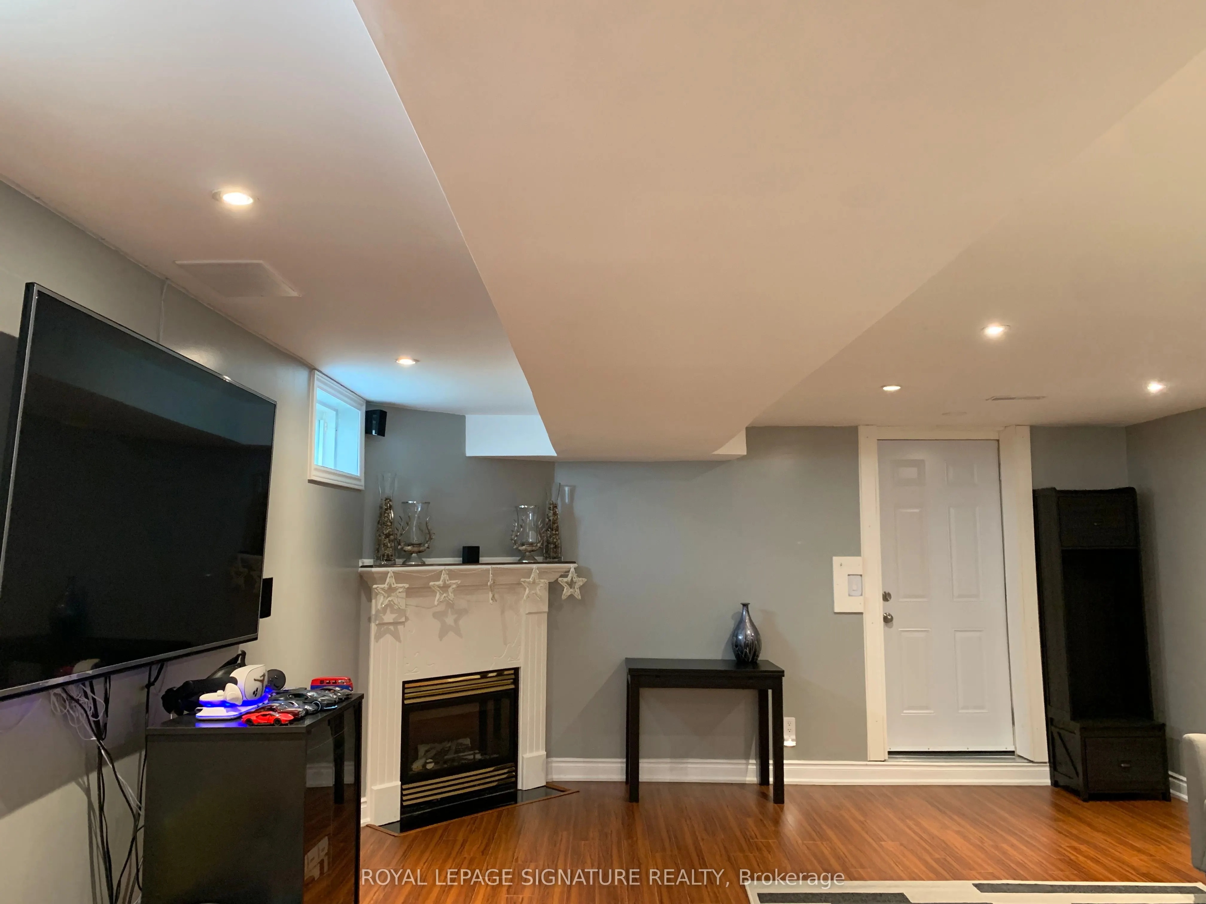 7122 Para Place