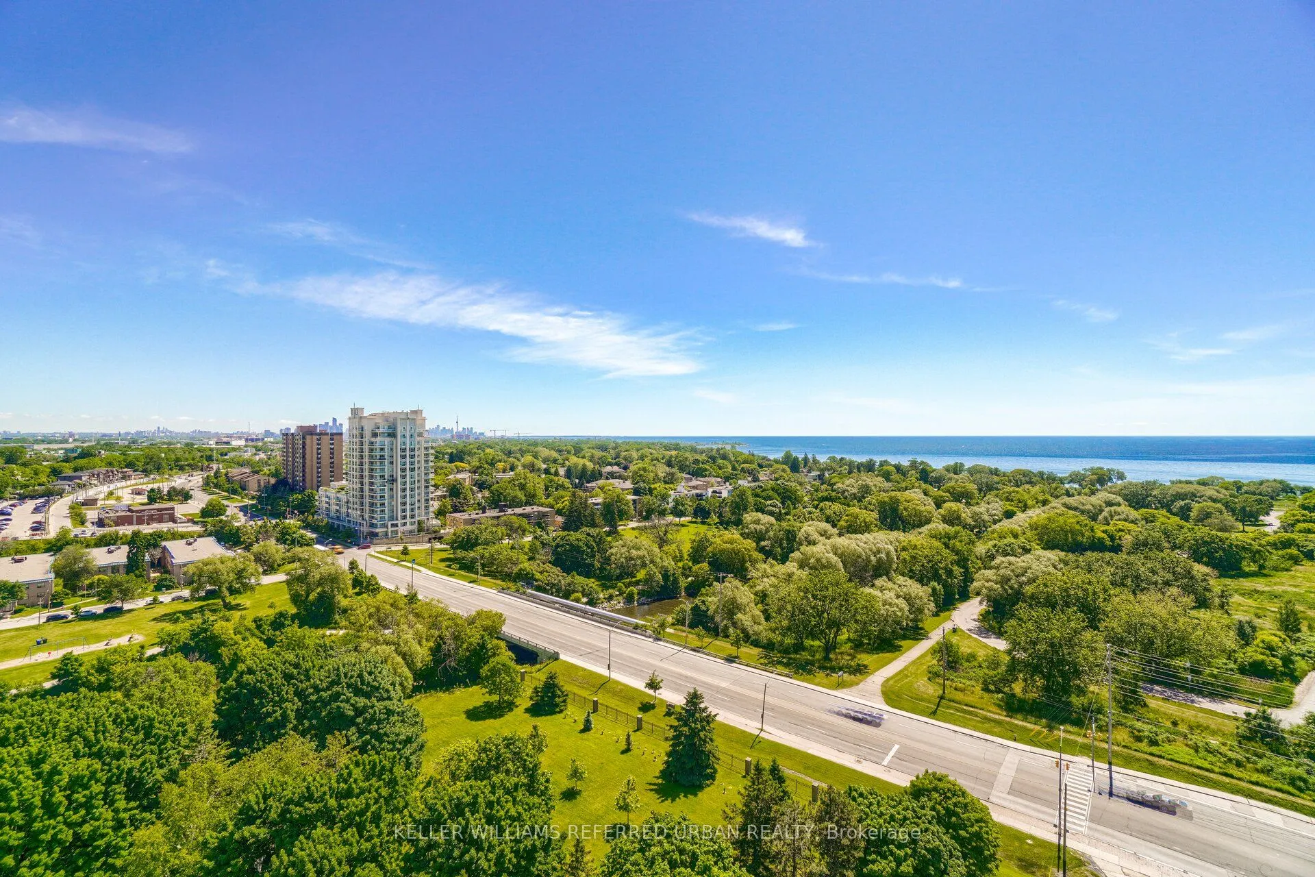 1515 Lakeshore Road E, #404