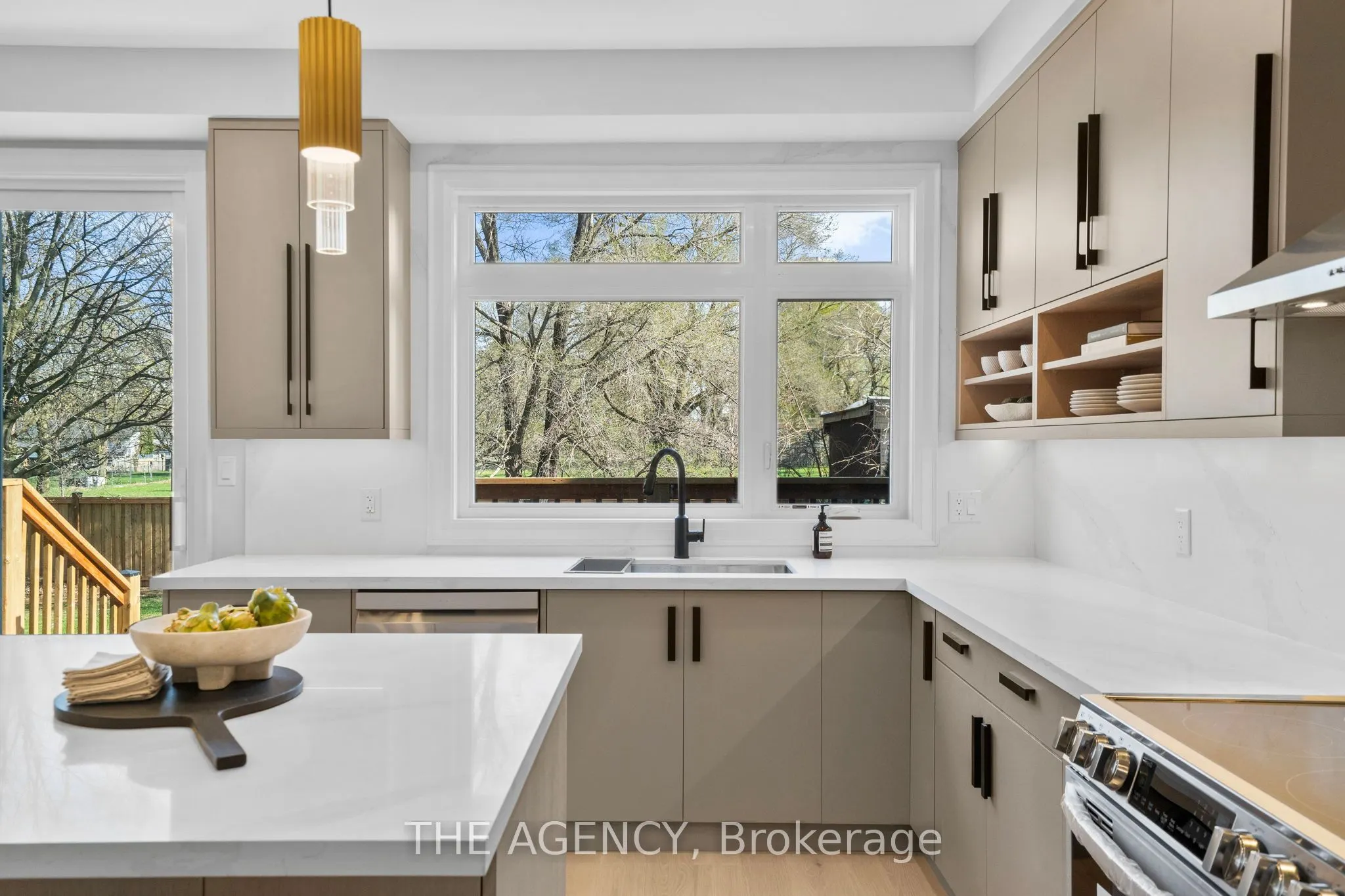 41 St Andrews Boulevard