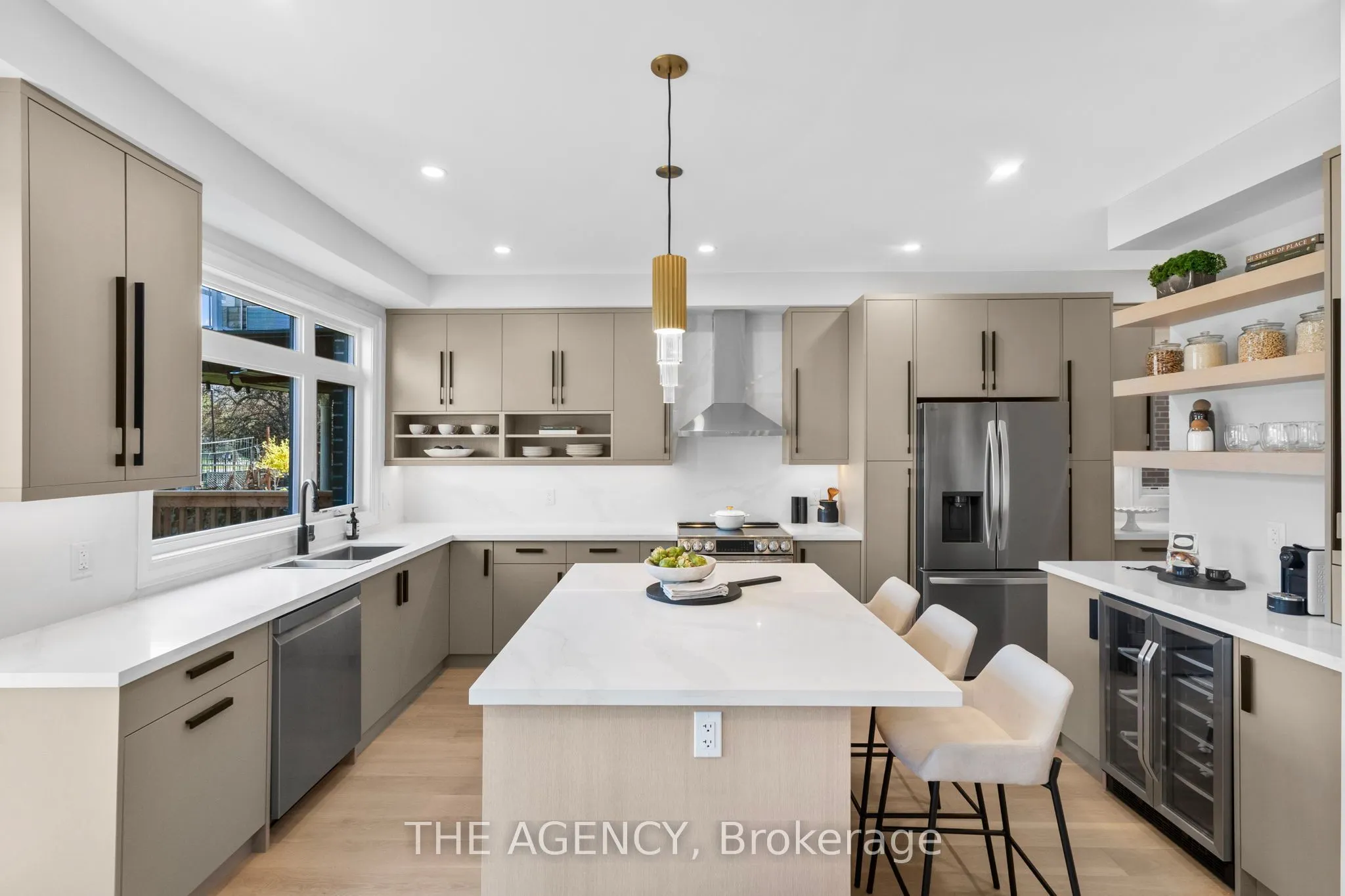 41 St Andrews Boulevard
