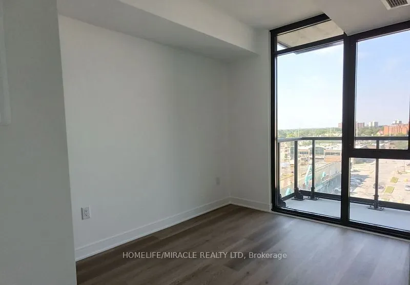 86 Dundas Street, #625