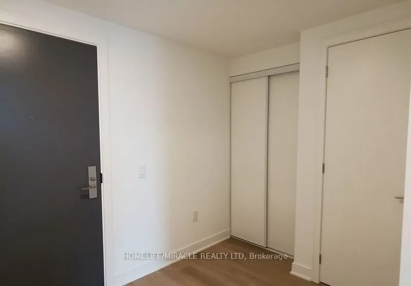 86 Dundas Street, #625