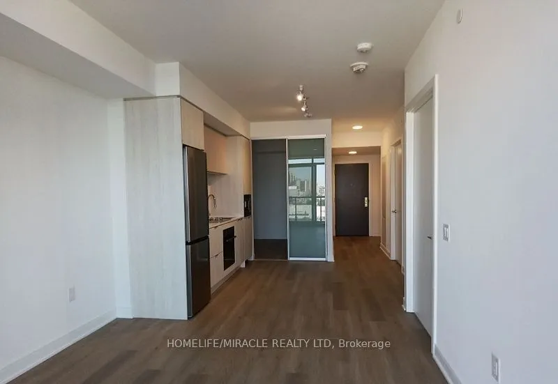 86 Dundas Street, #625