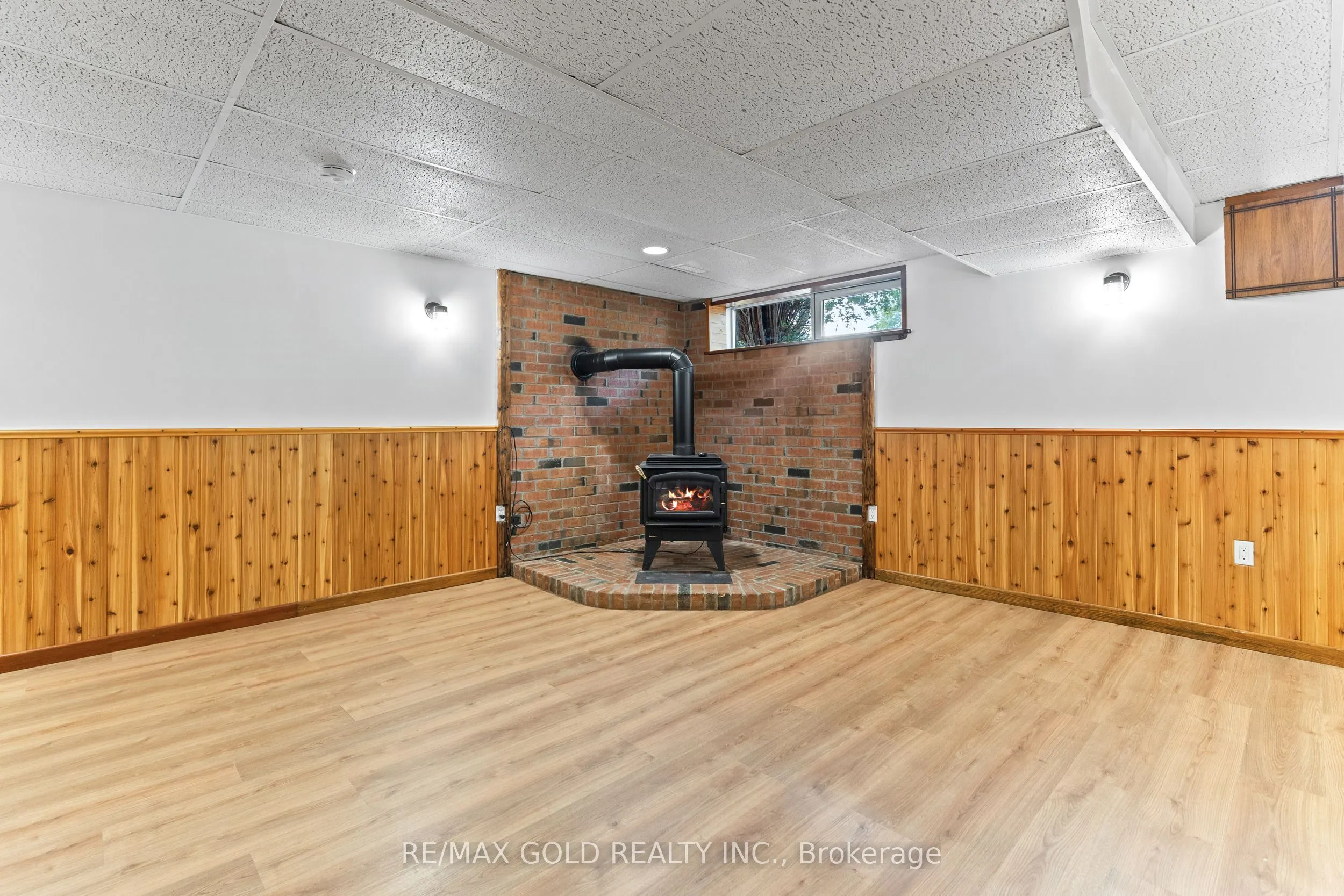 27 Burgby Avenue