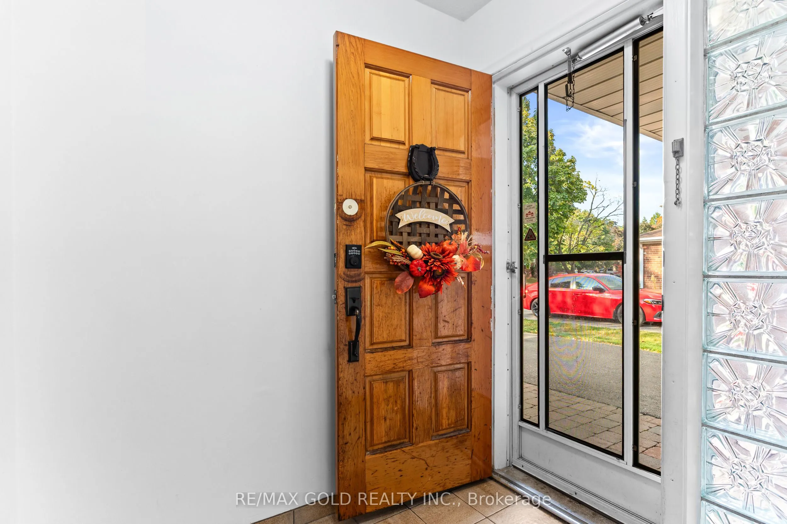 27 Burgby Avenue