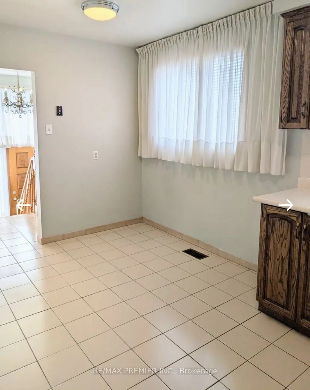 71 Sorlyn Avenue, #Main Floor