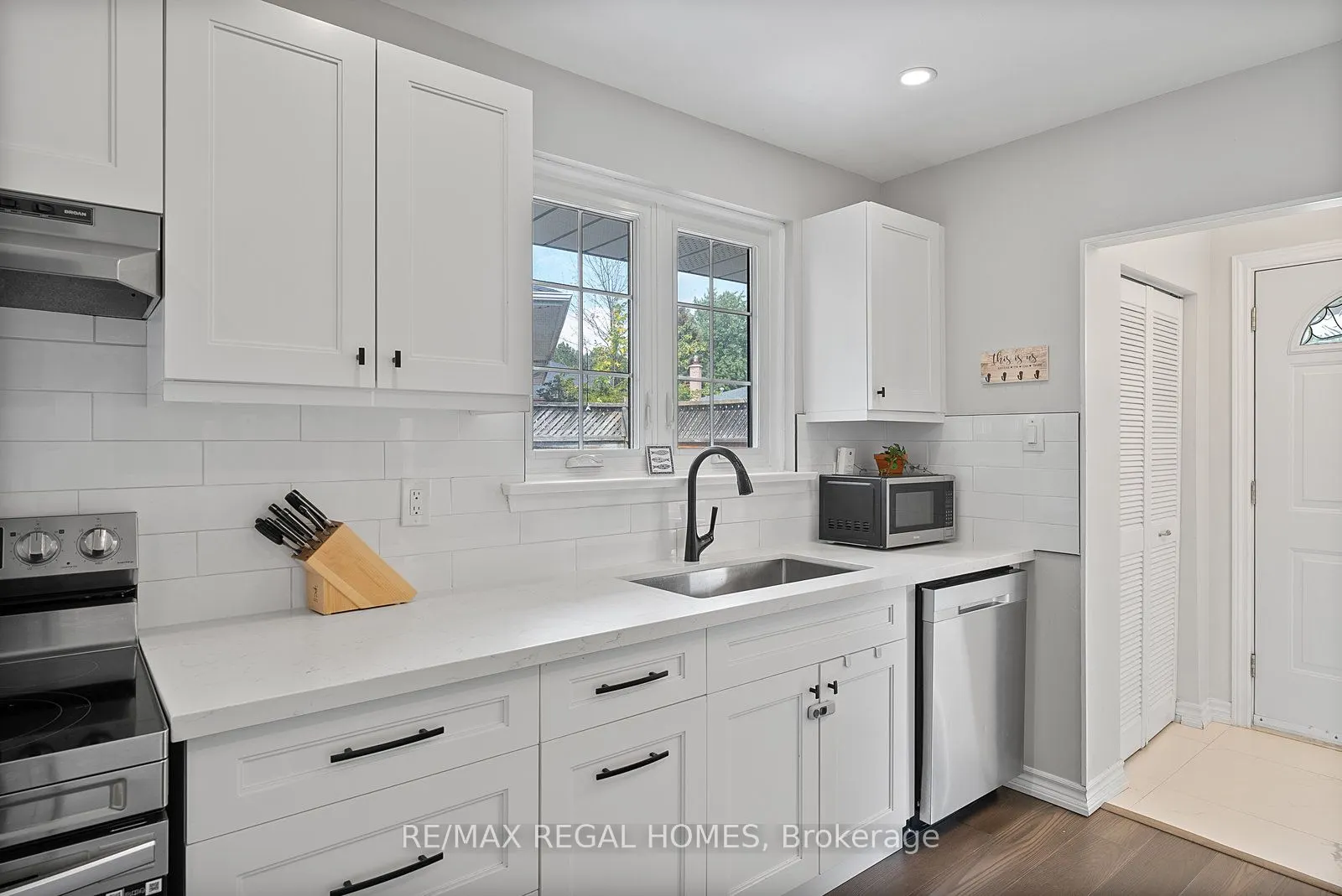 2515 Padstow Crescent