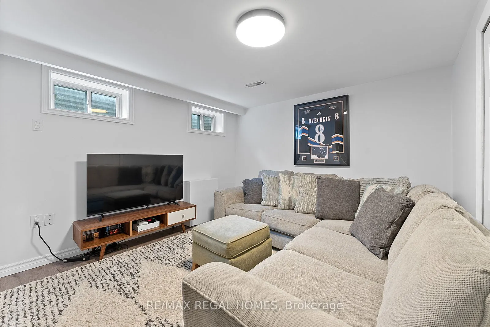 2515 Padstow Crescent