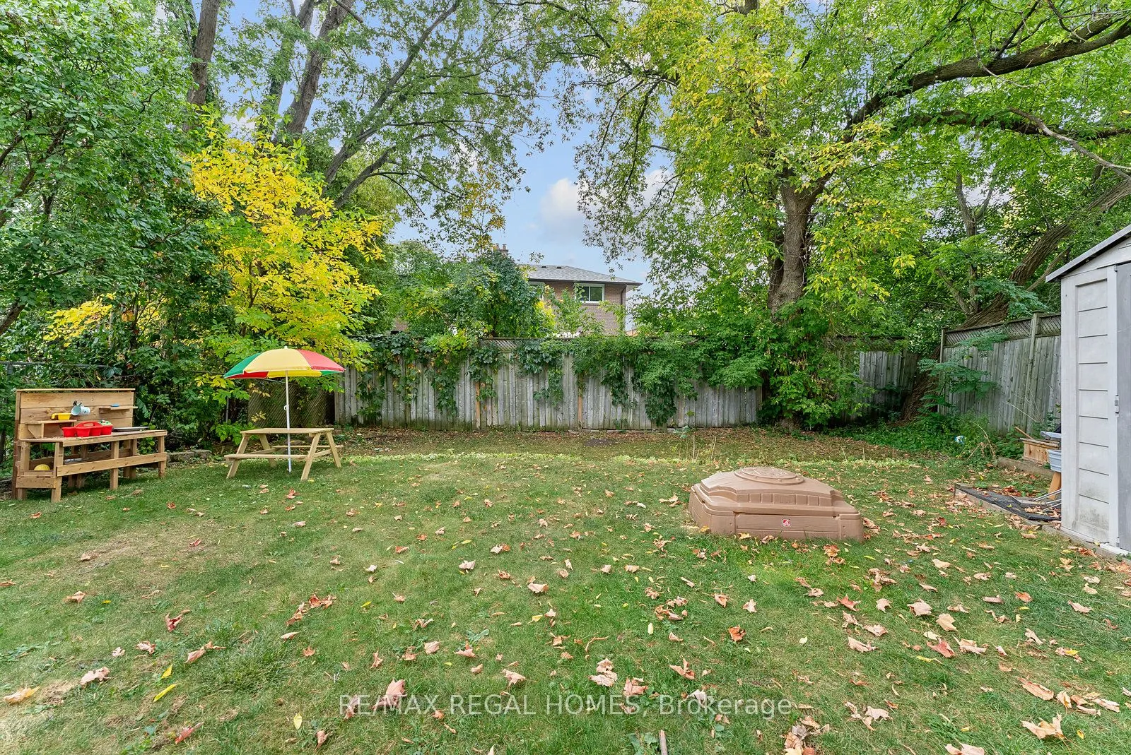 2515 Padstow Crescent