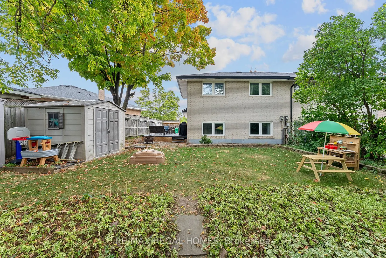 2515 Padstow Crescent