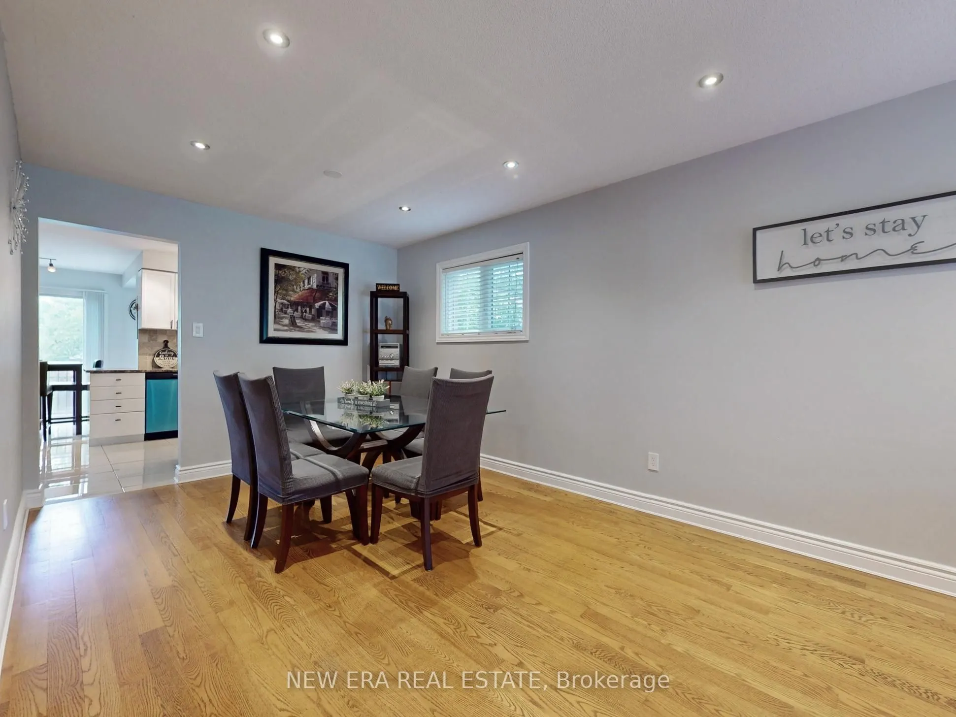 5380 Floral Hill Crescent