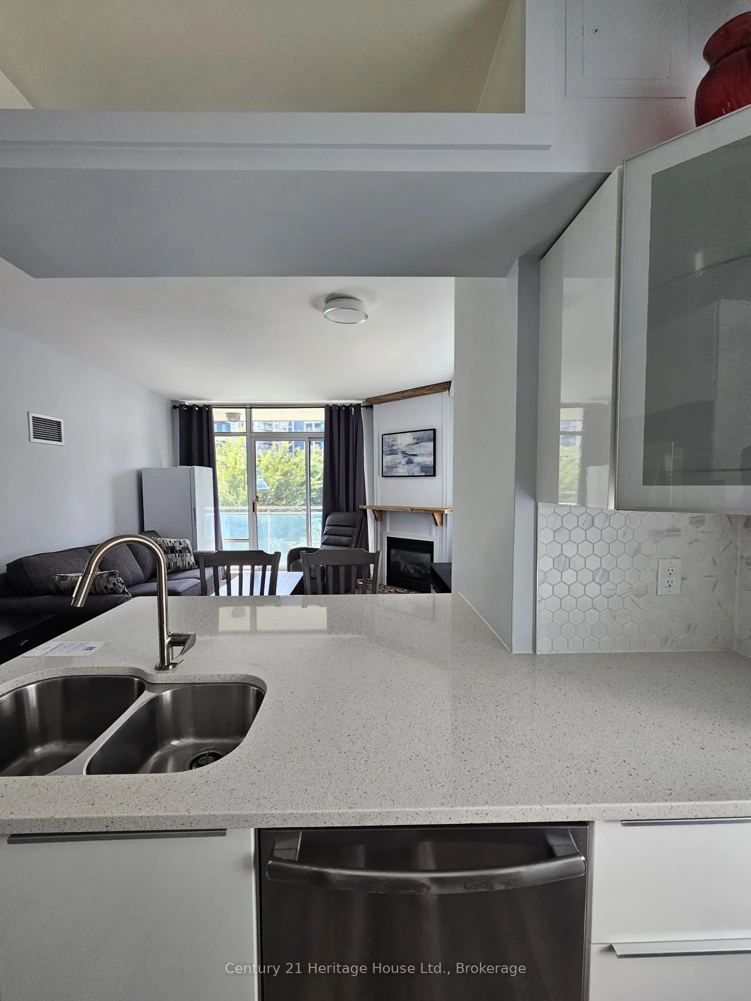5 Marine Parade Drive, #312