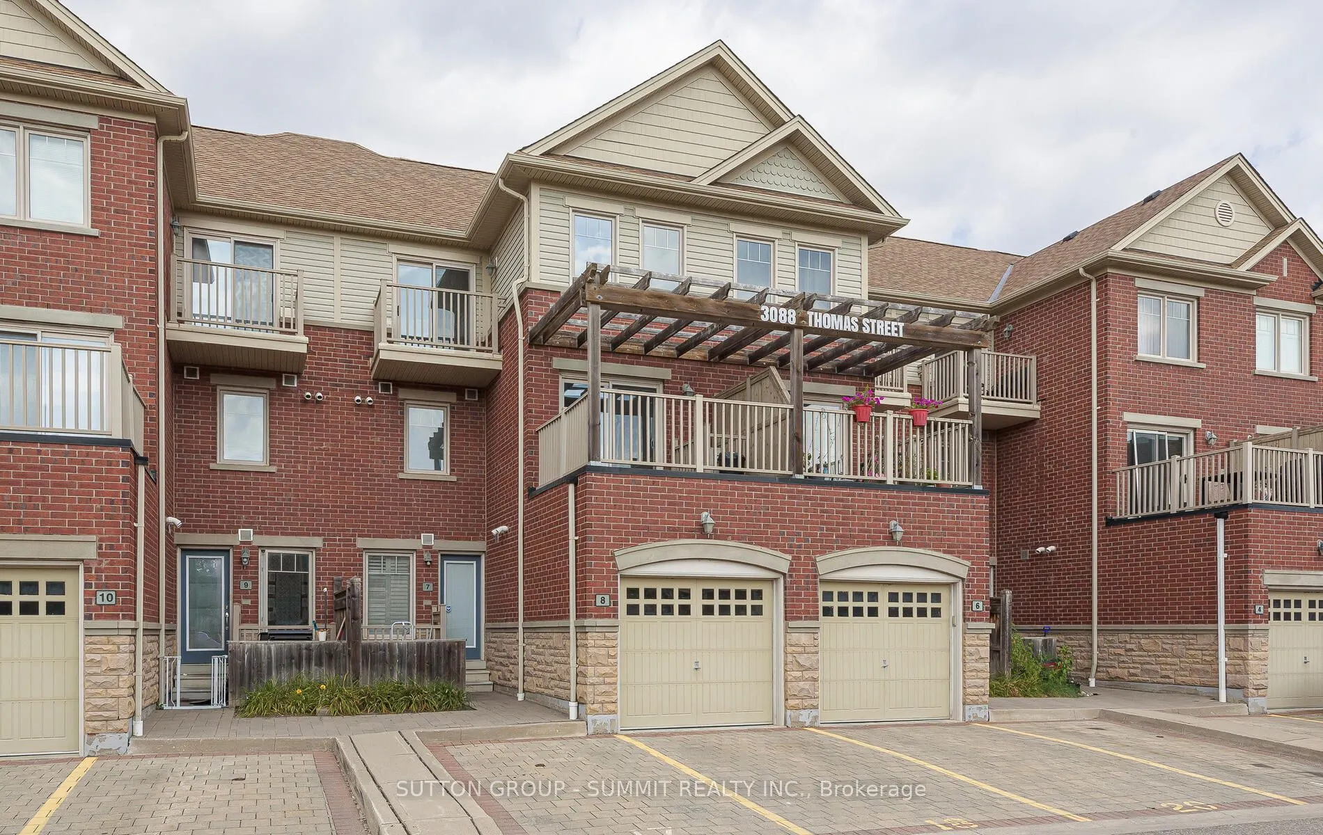 3088 Thomas Street, #8