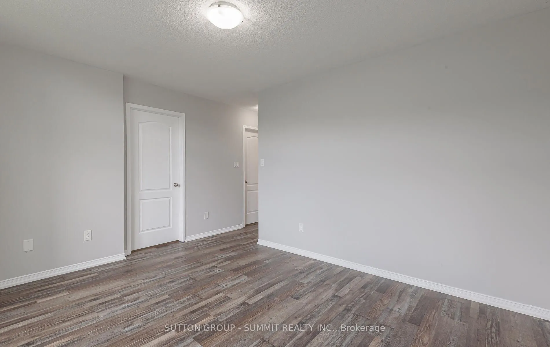 3088 Thomas Street, #8