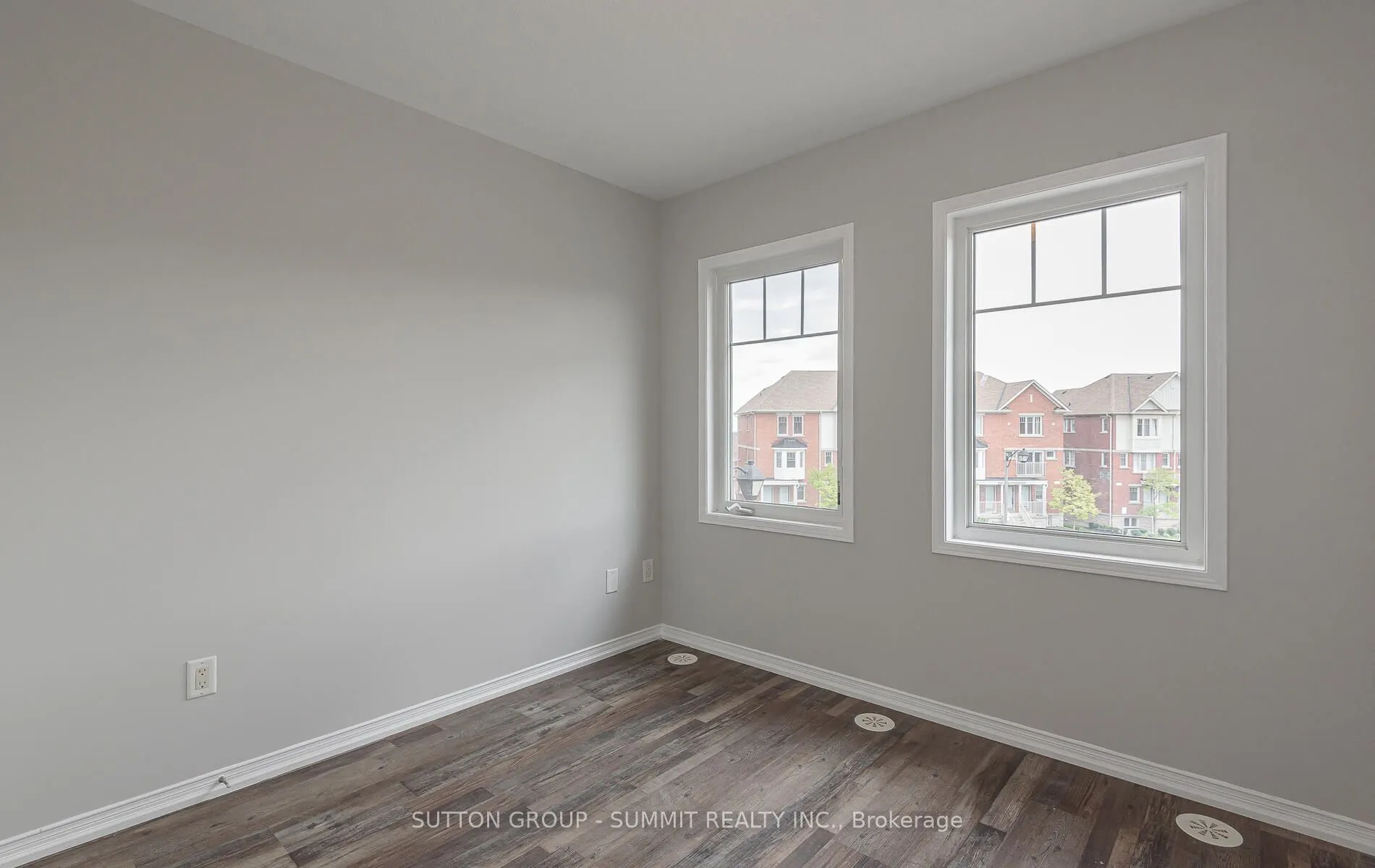 3088 Thomas Street, #8