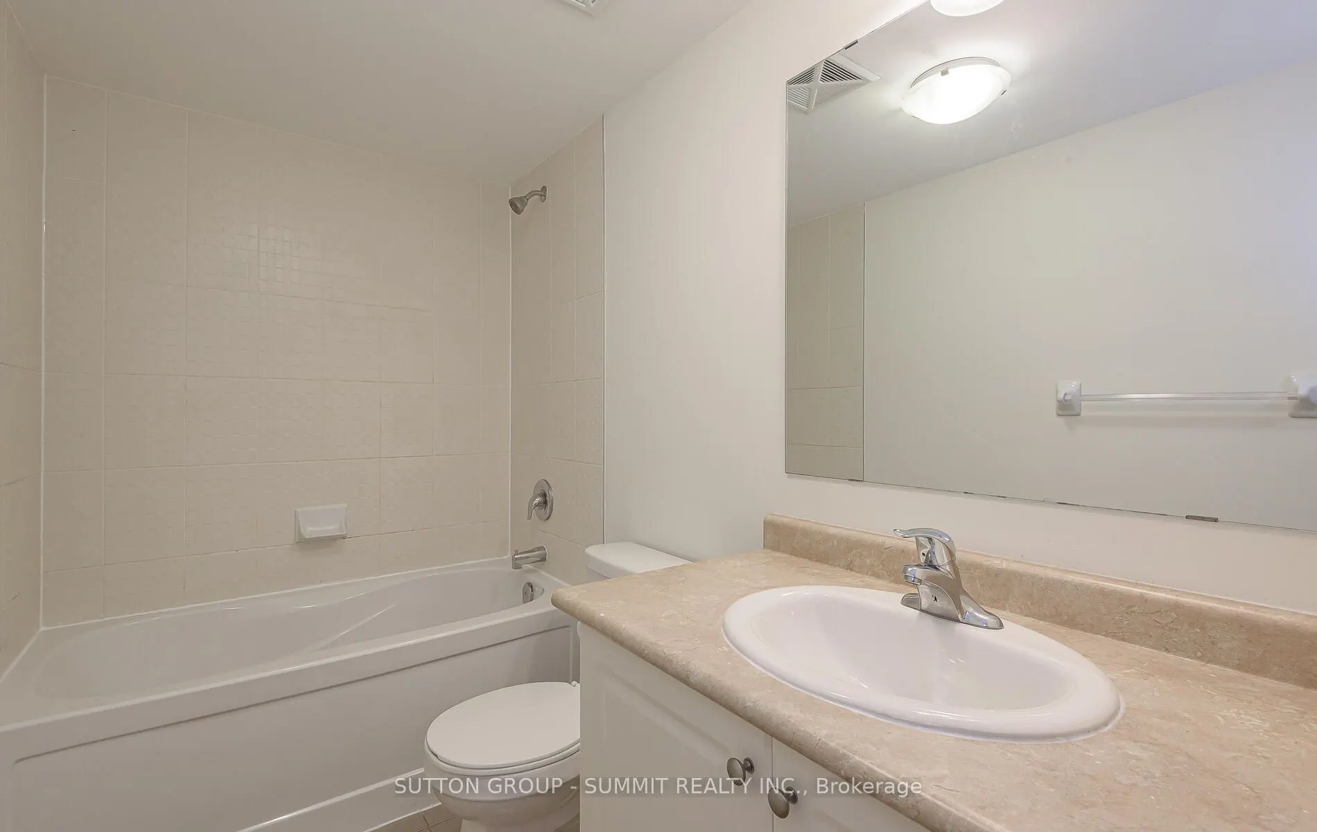 3088 Thomas Street, #8