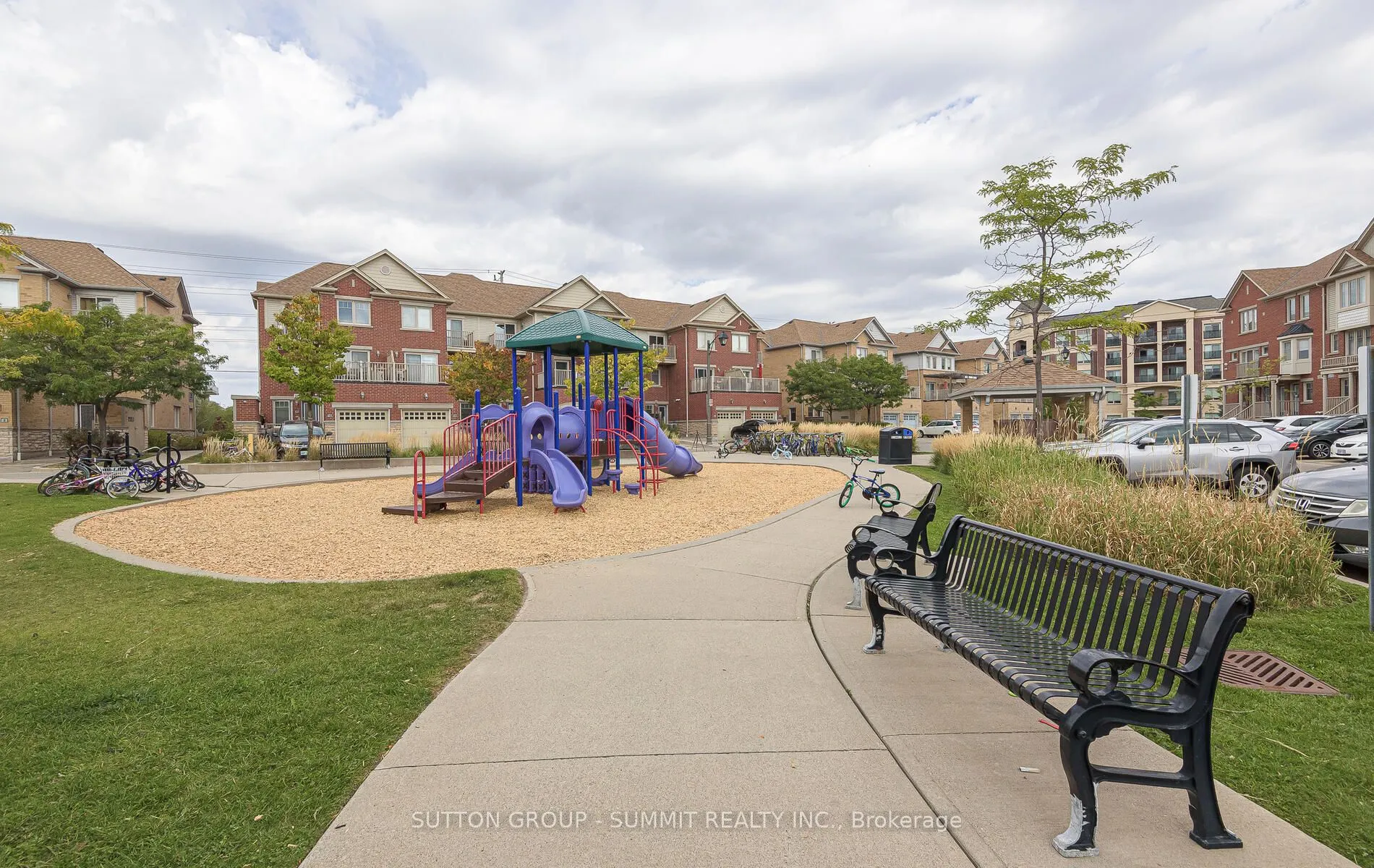 3088 Thomas Street, #8