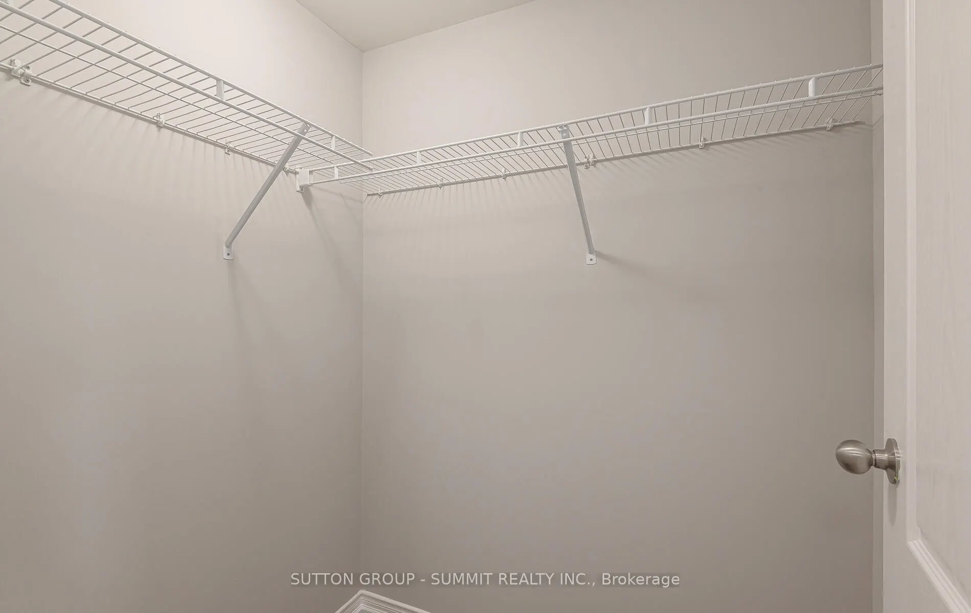 3088 Thomas Street, #8