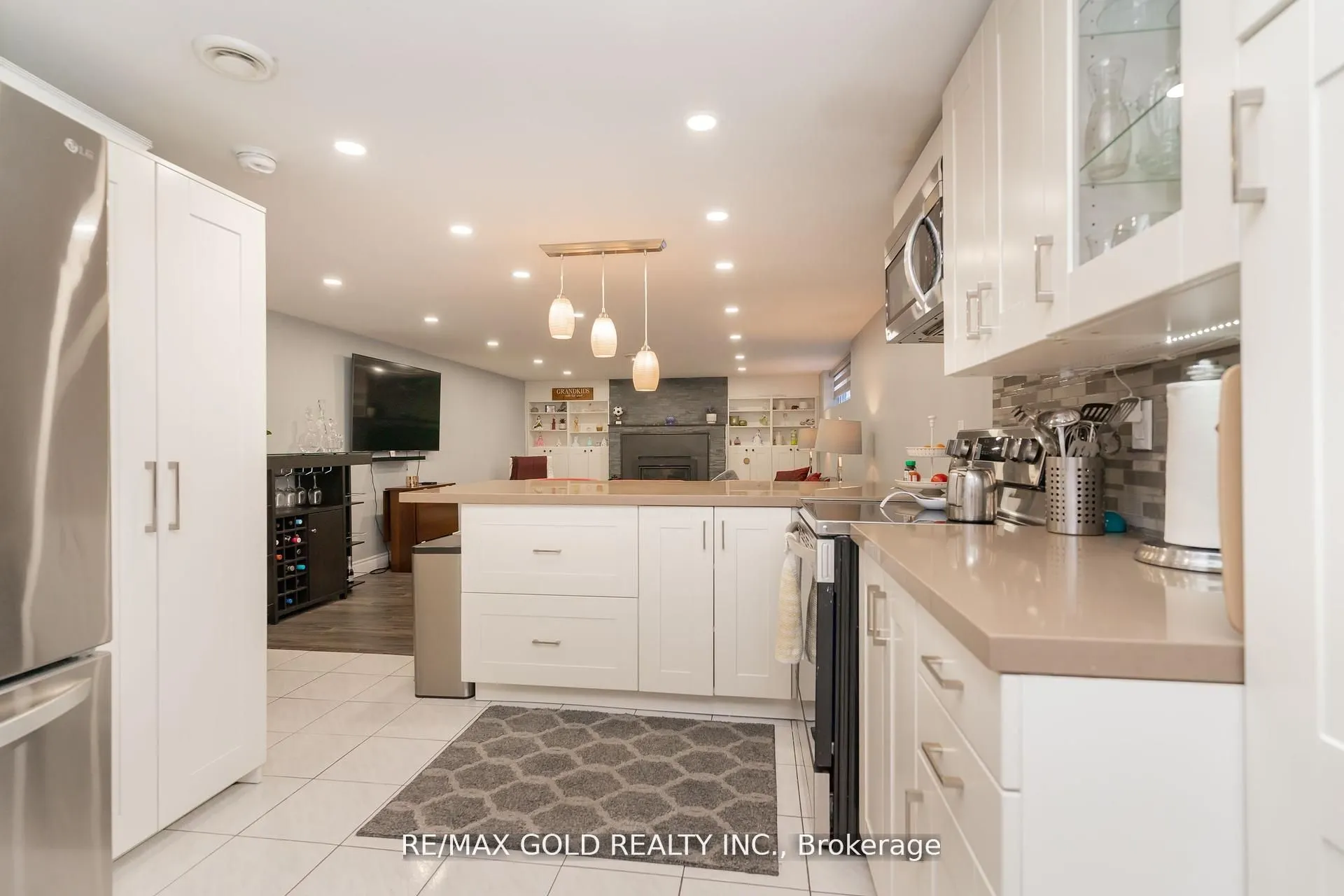 9 Ashwood Crescent