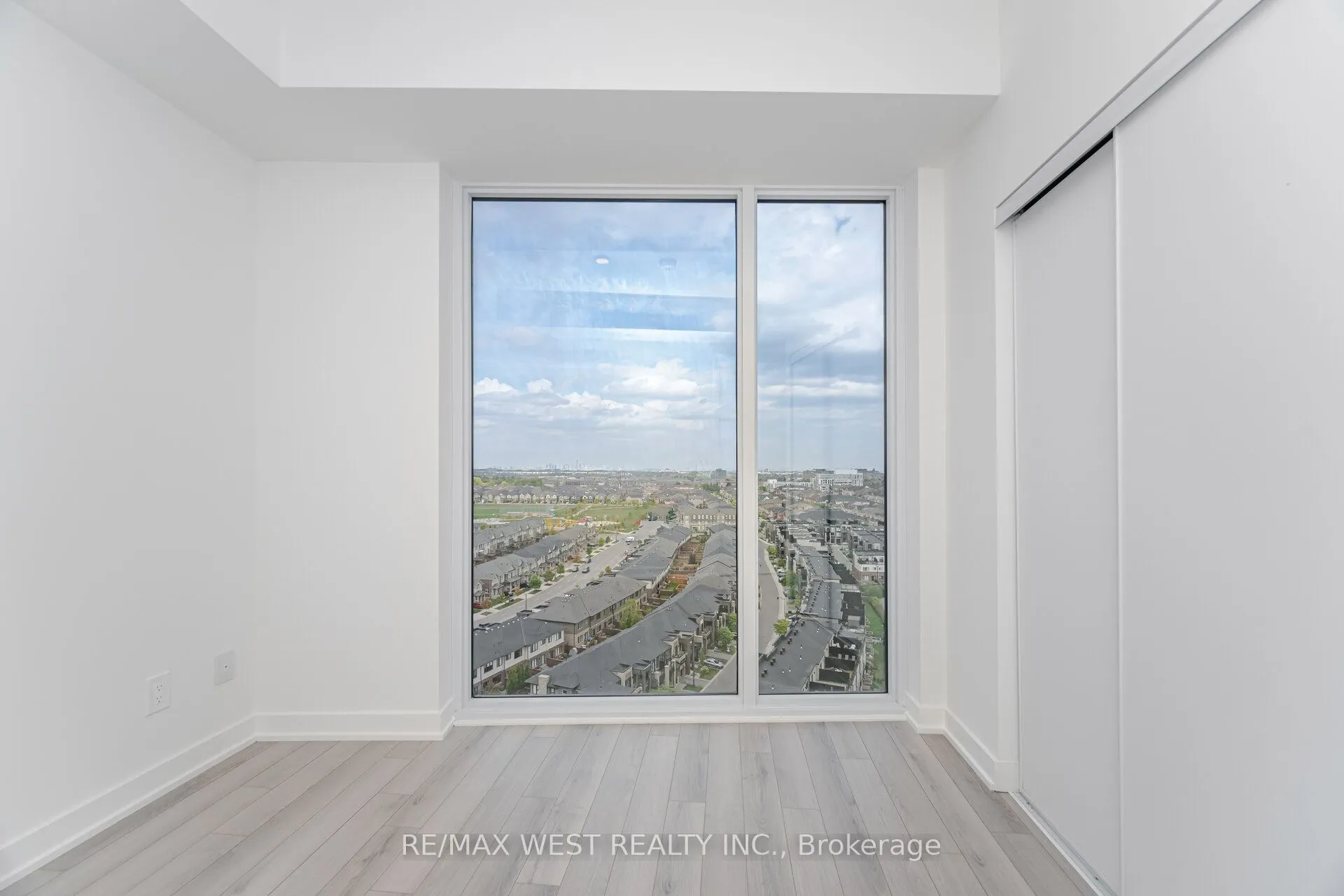 3079 Trafalgar Road, #1508