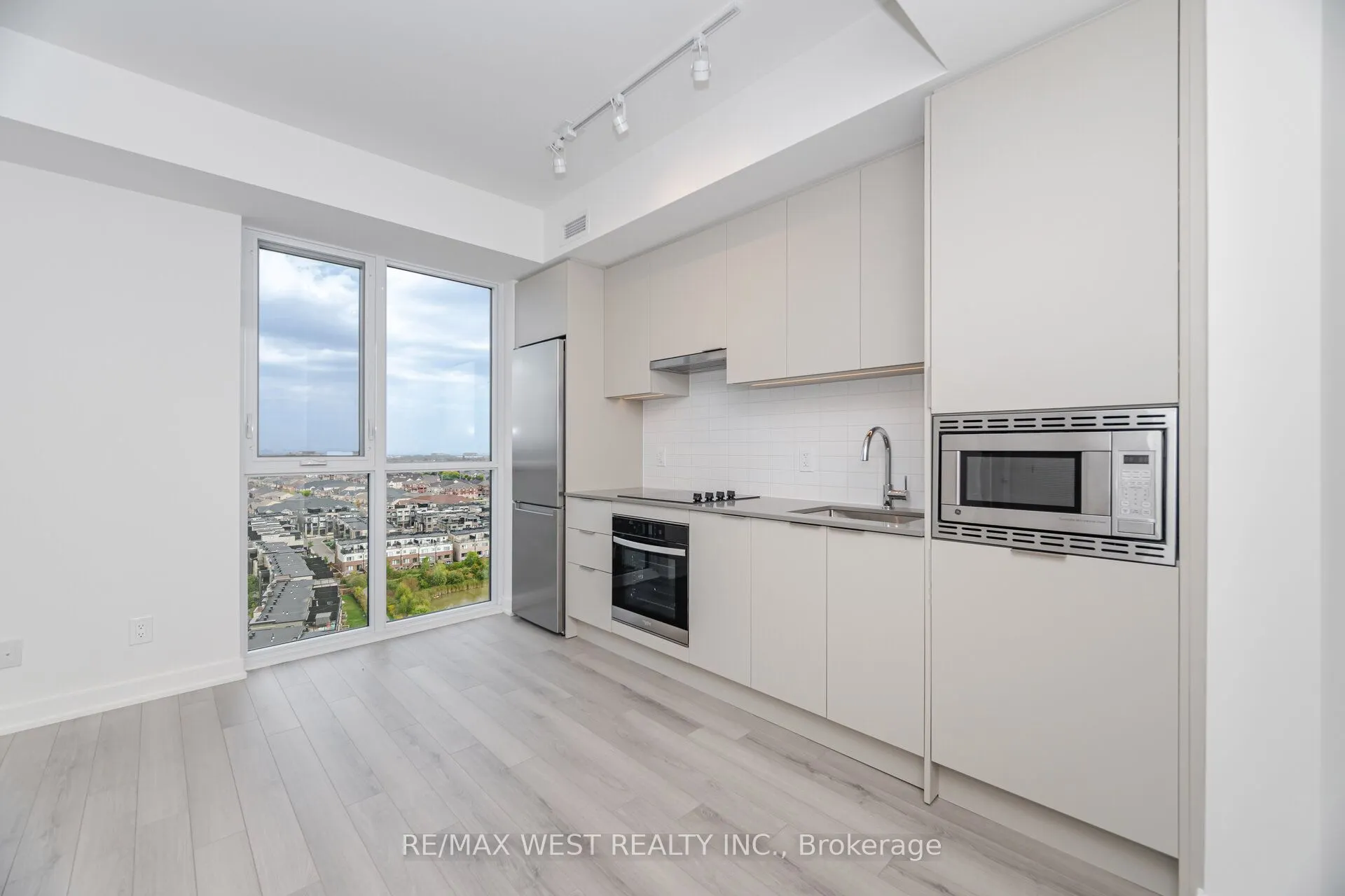 3079 Trafalgar Road, #1508