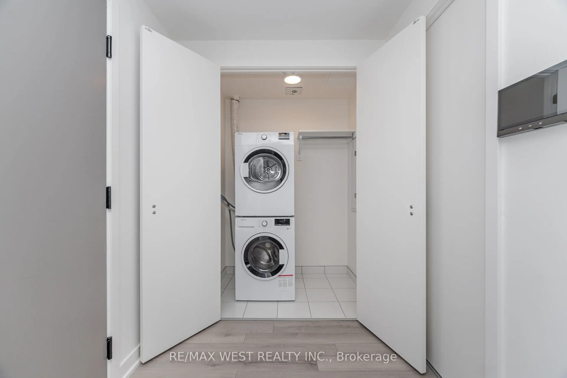 3079 Trafalgar Road, #1508