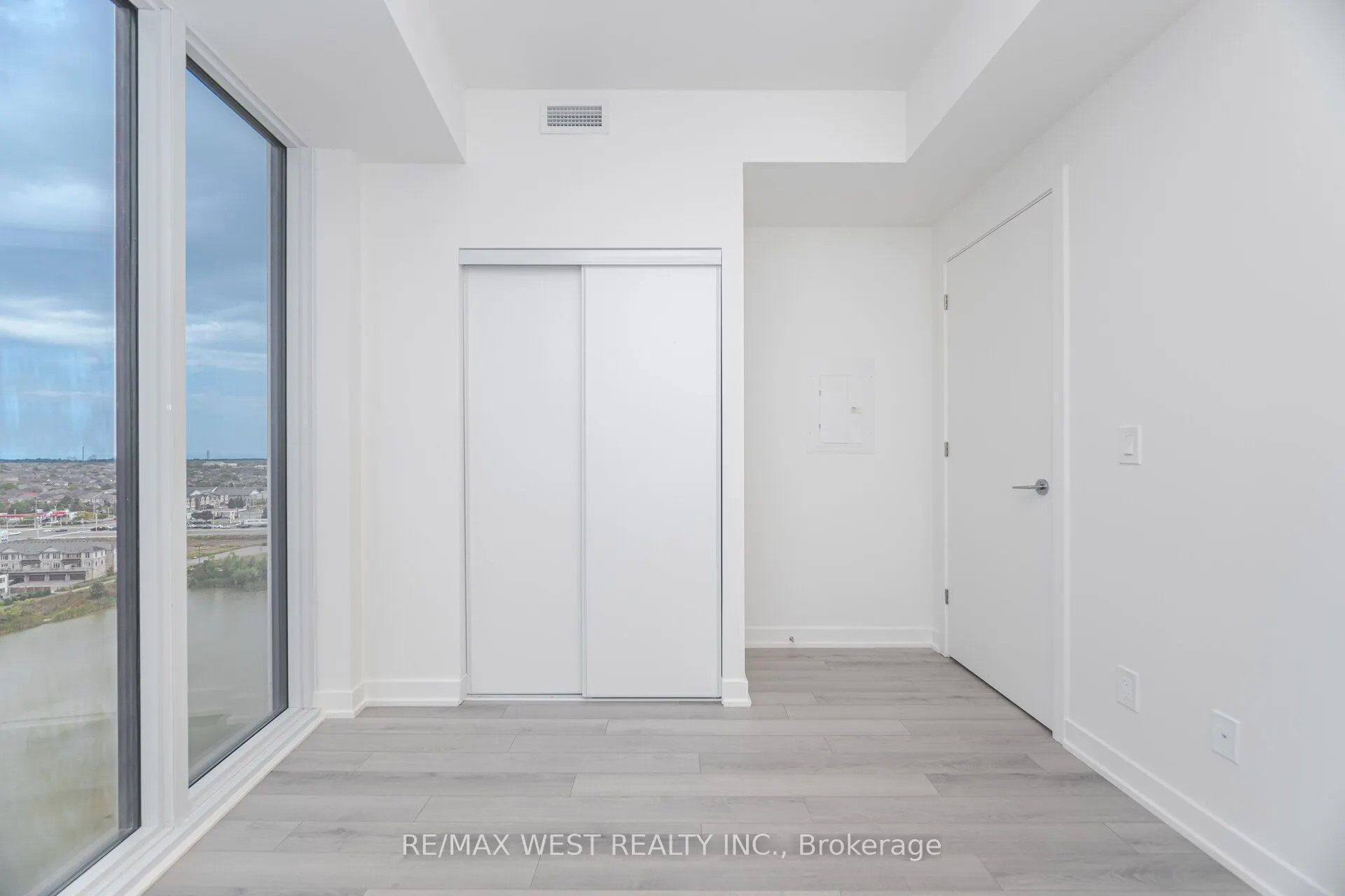 3079 Trafalgar Road, #1508