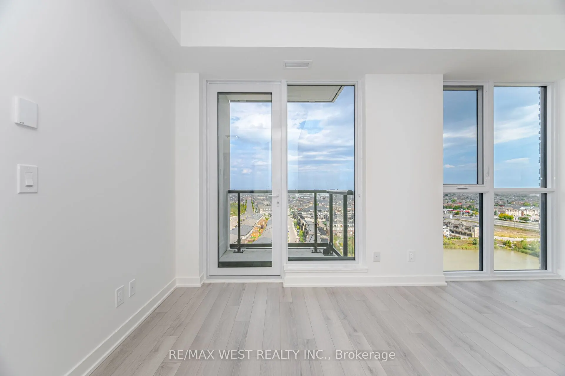 3079 Trafalgar Road, #1508