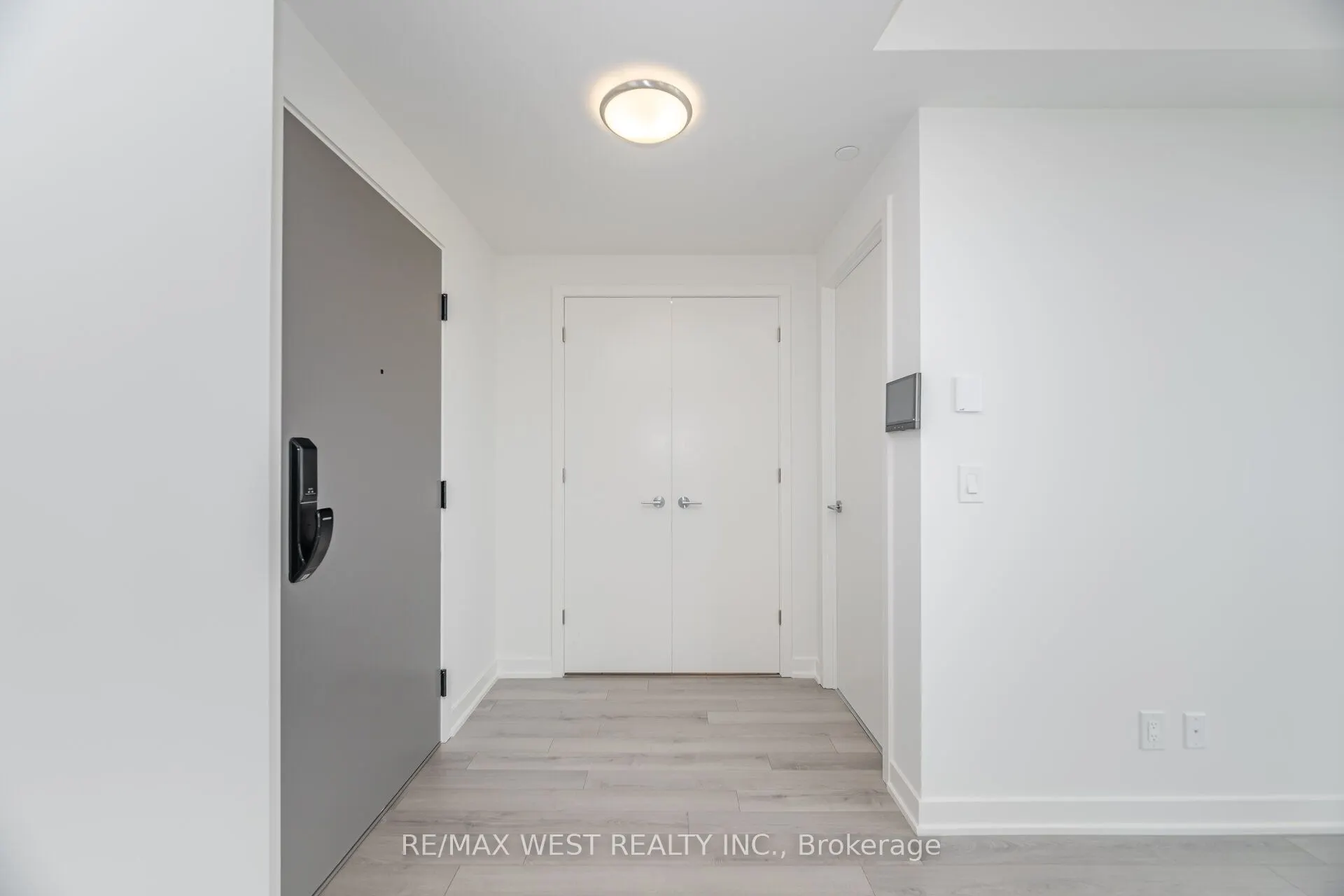 3079 Trafalgar Road, #1508